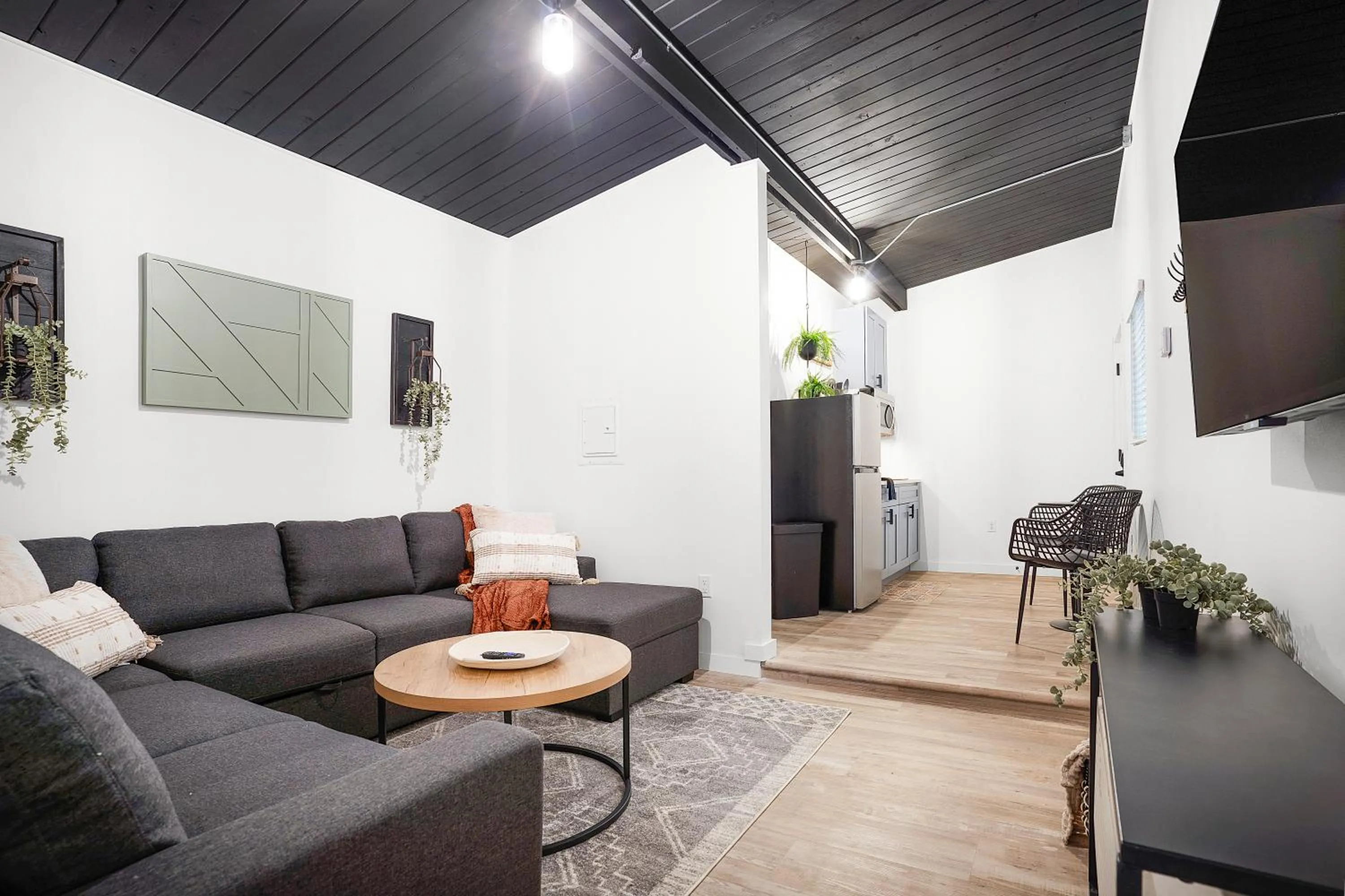 TV and multimedia in South Bay Inn