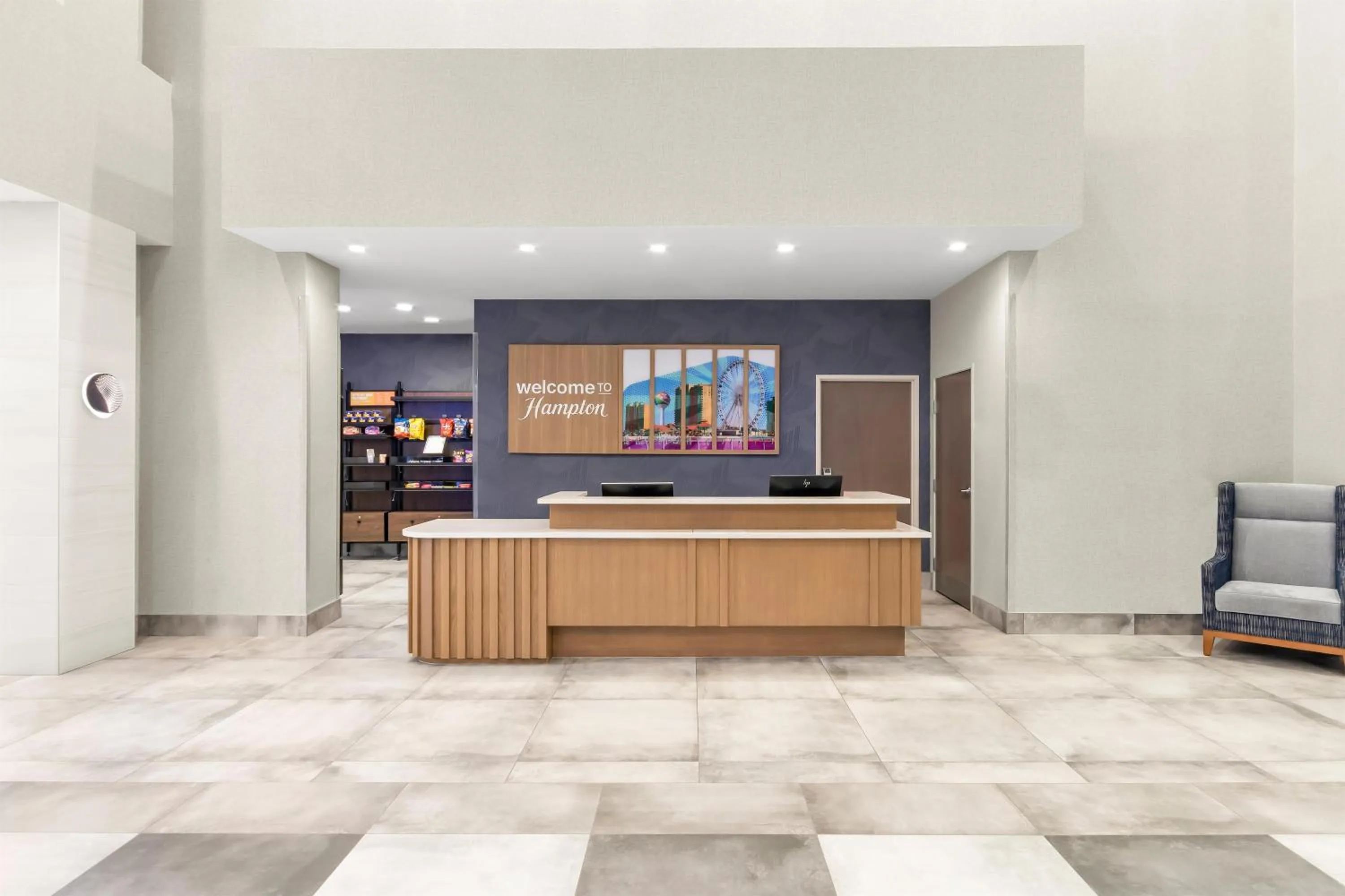 Lobby or reception in Hampton Inn & Suites Pensacola/I-10 Pine Forest Road