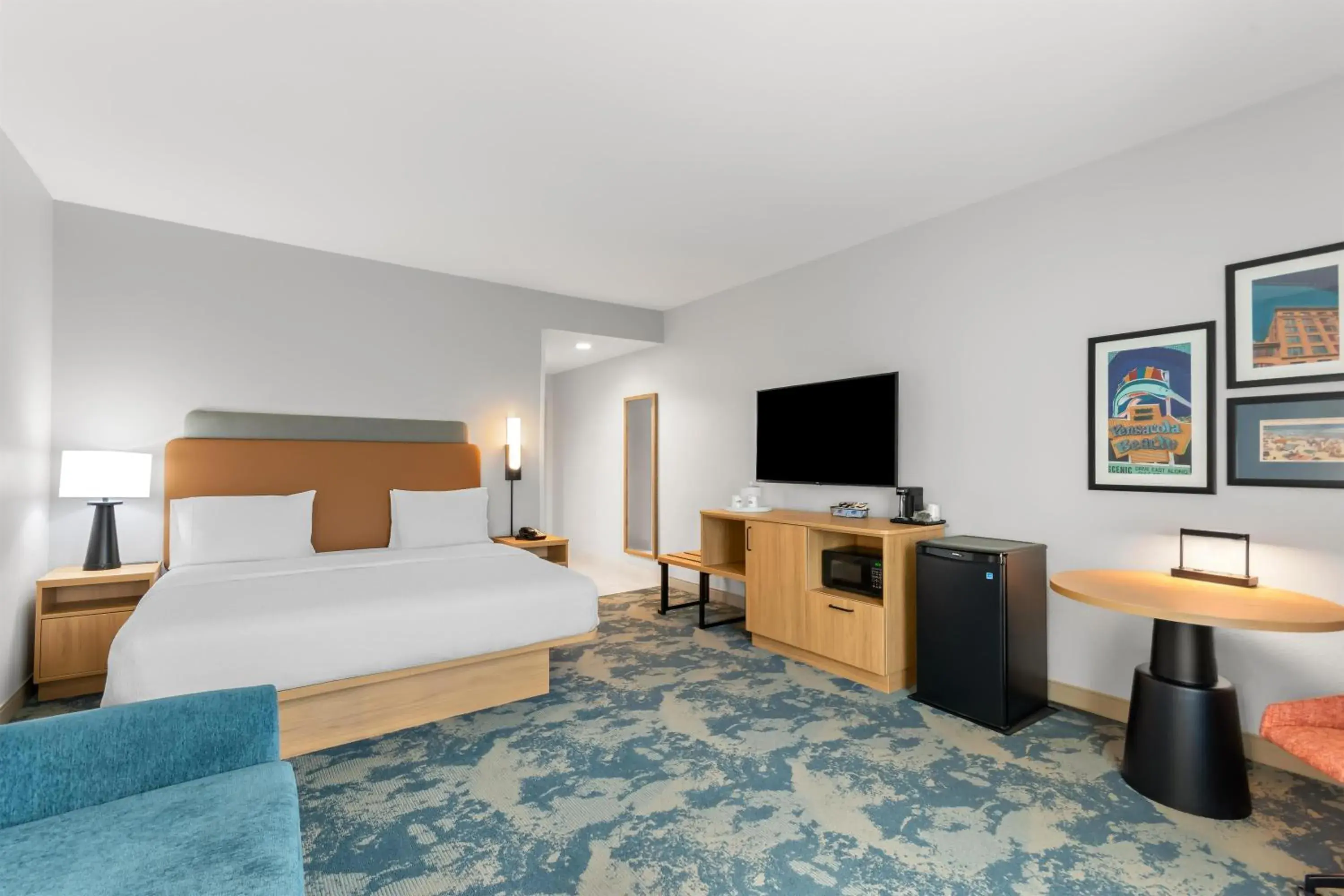 King Room with Sofa Bed - Non-Smoking in Hampton Inn & Suites Pensacola/I-10 Pine Forest Road King Room with Sofa Bed - Non-Smoking in Hampton Inn & Suites Pensacola/I-10 Pine Forest Road