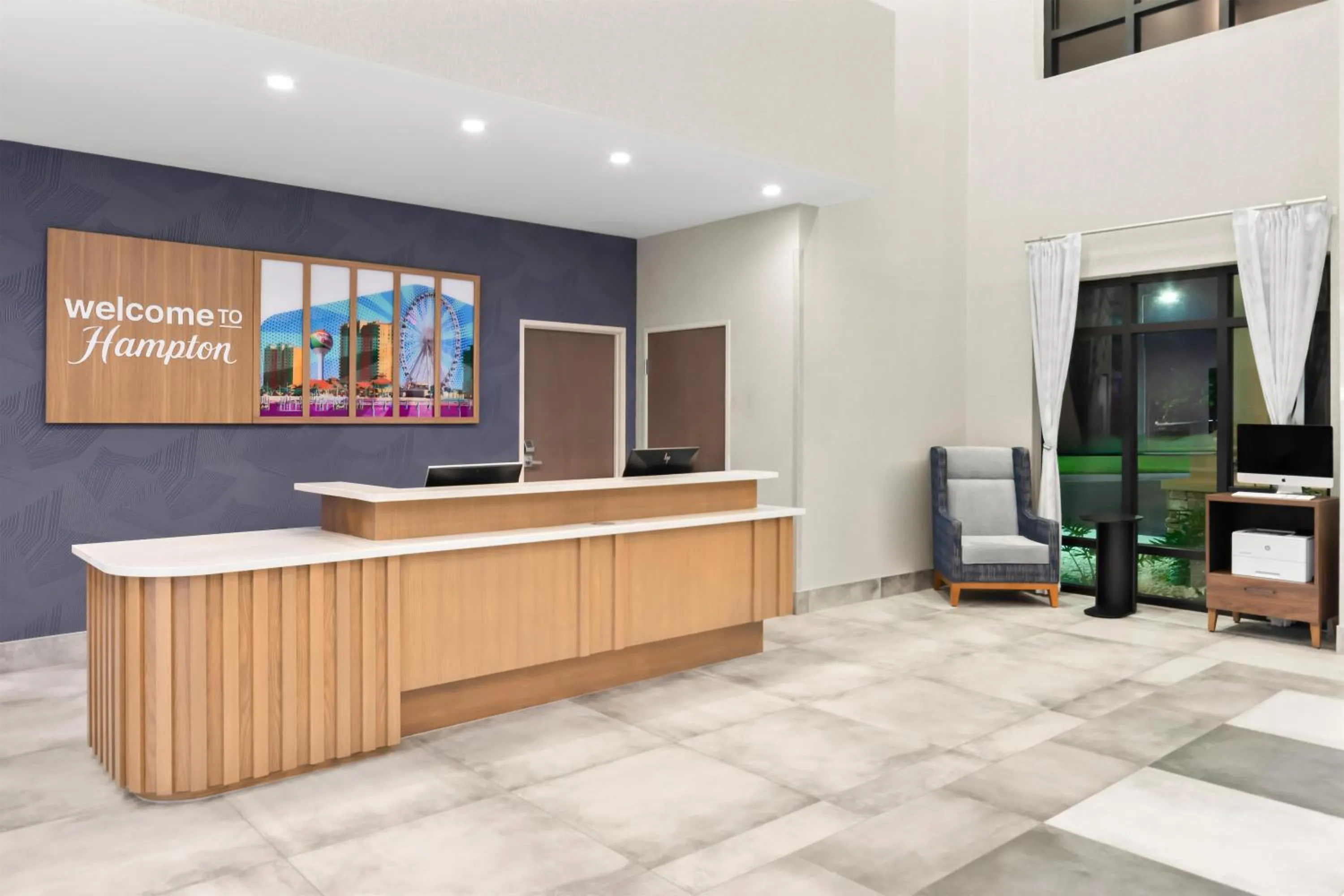 Lobby or reception in Hampton Inn & Suites Pensacola/I-10 Pine Forest Road