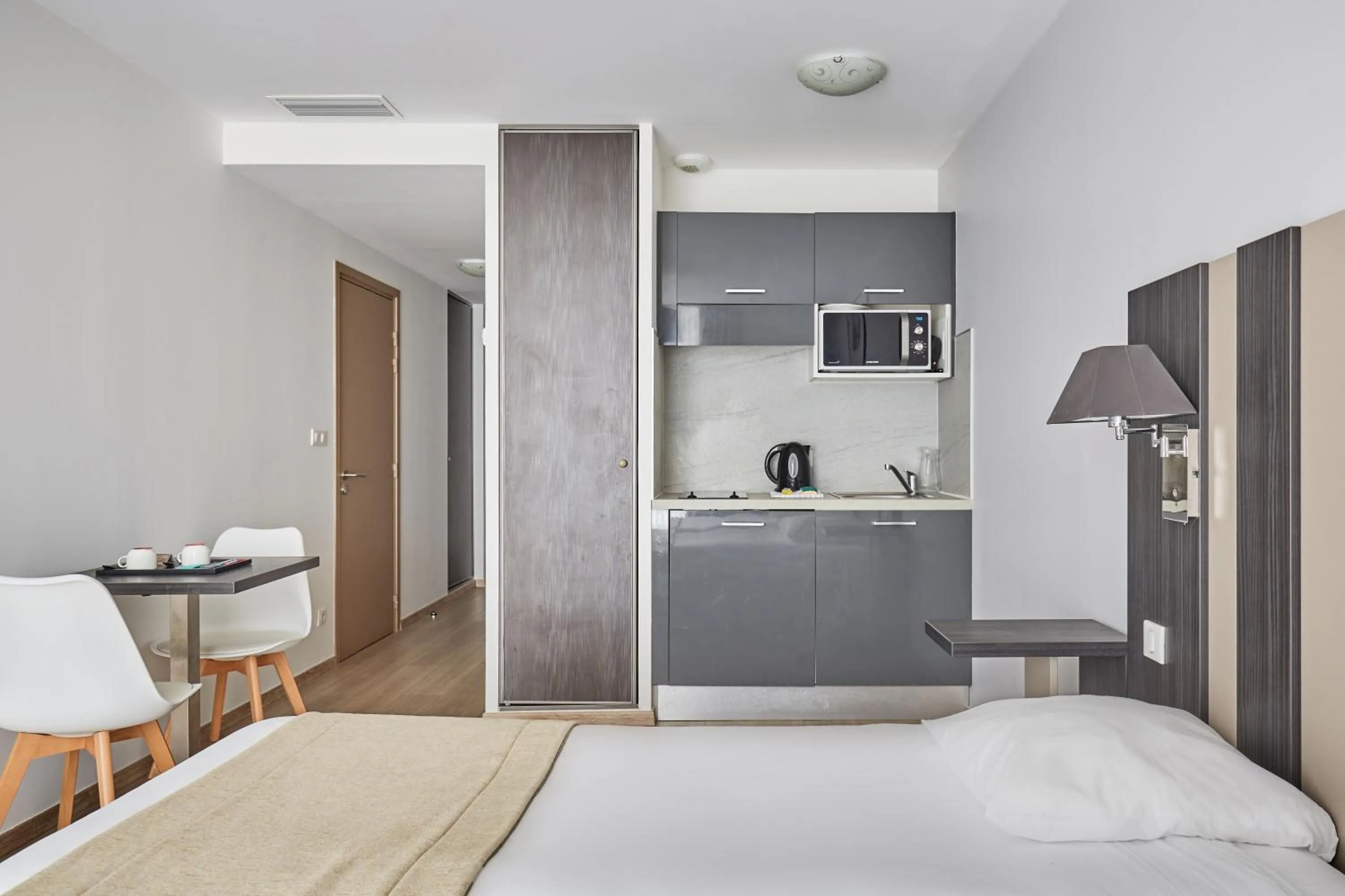 Bed in Appart Hotel Odalys City Montpellier Les Occitanes