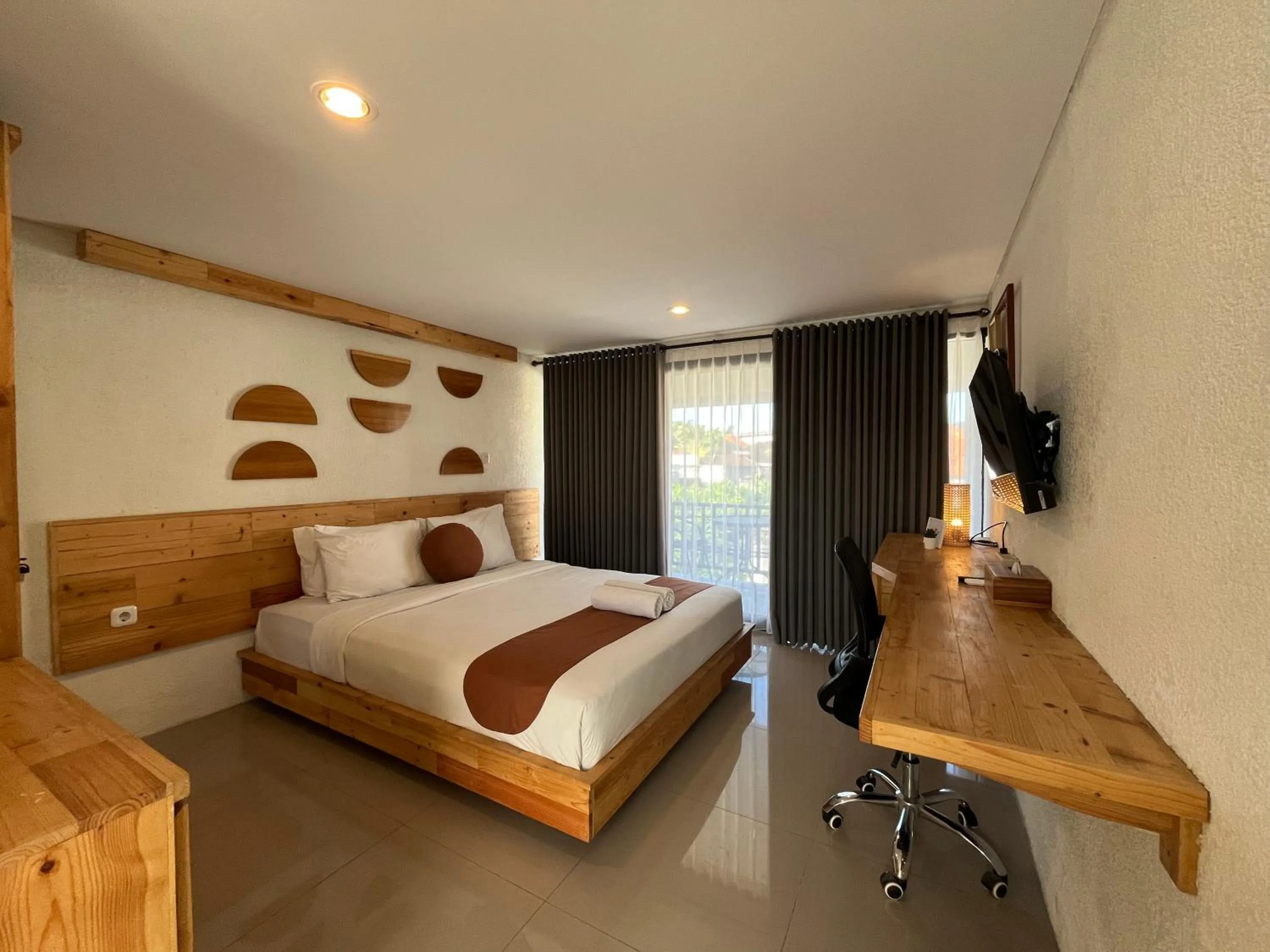 Bedroom, Bed in Cove Wong Village