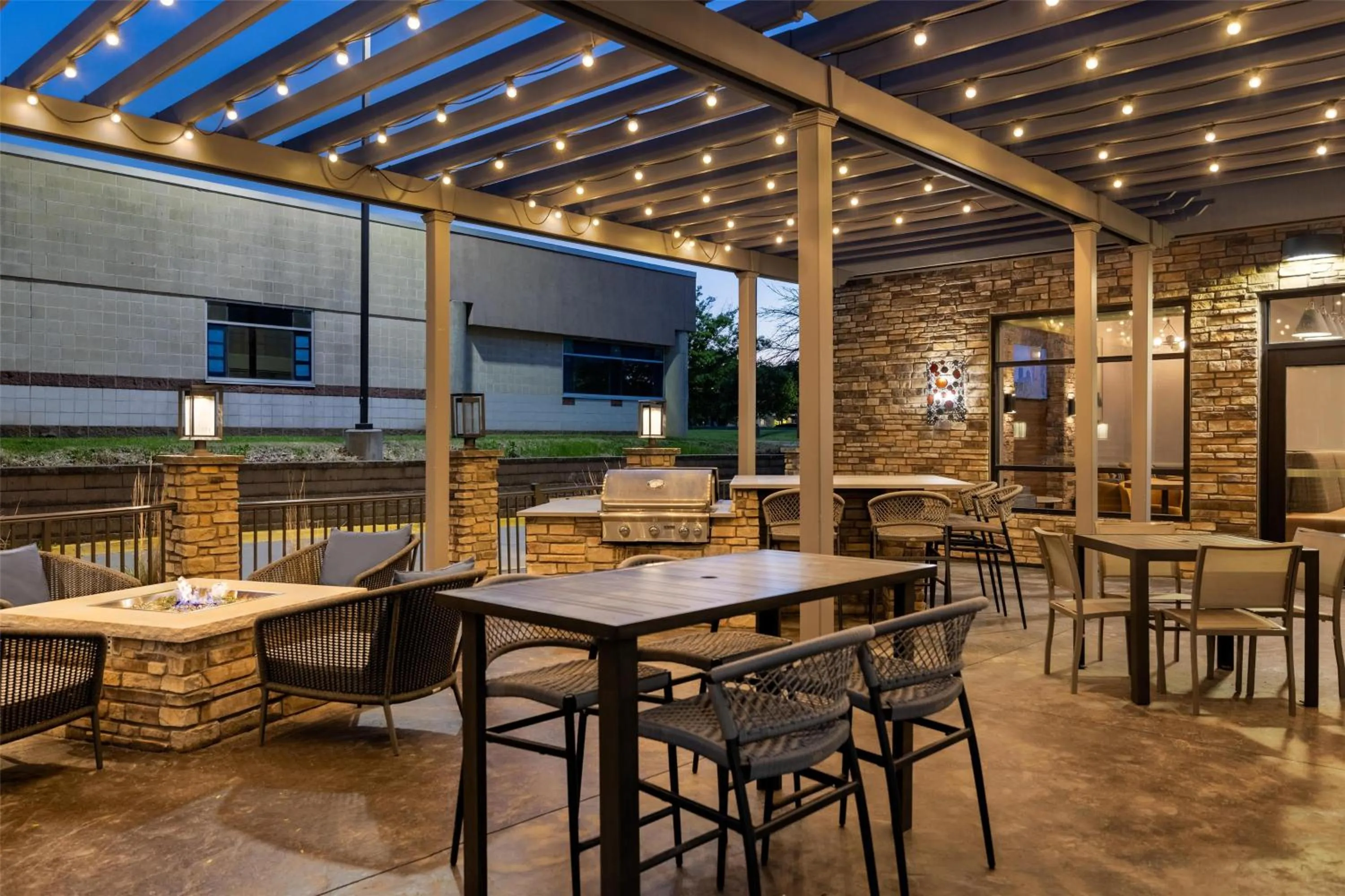 Patio in Homewood Suites by Hilton Ankeny