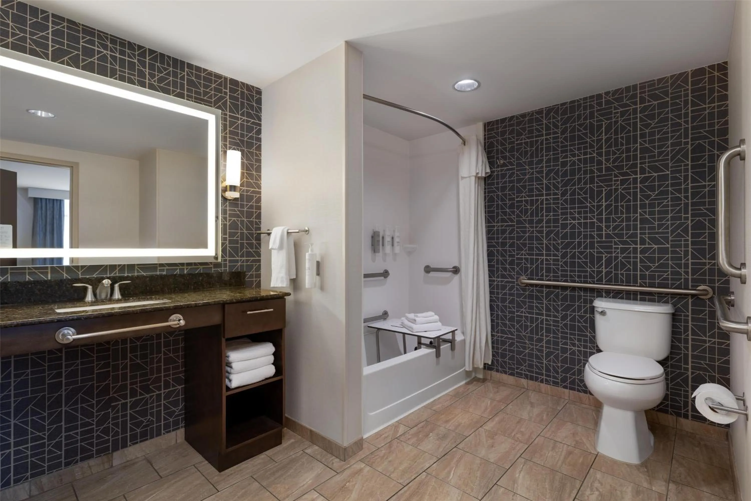 Bathroom in Homewood Suites by Hilton Ankeny