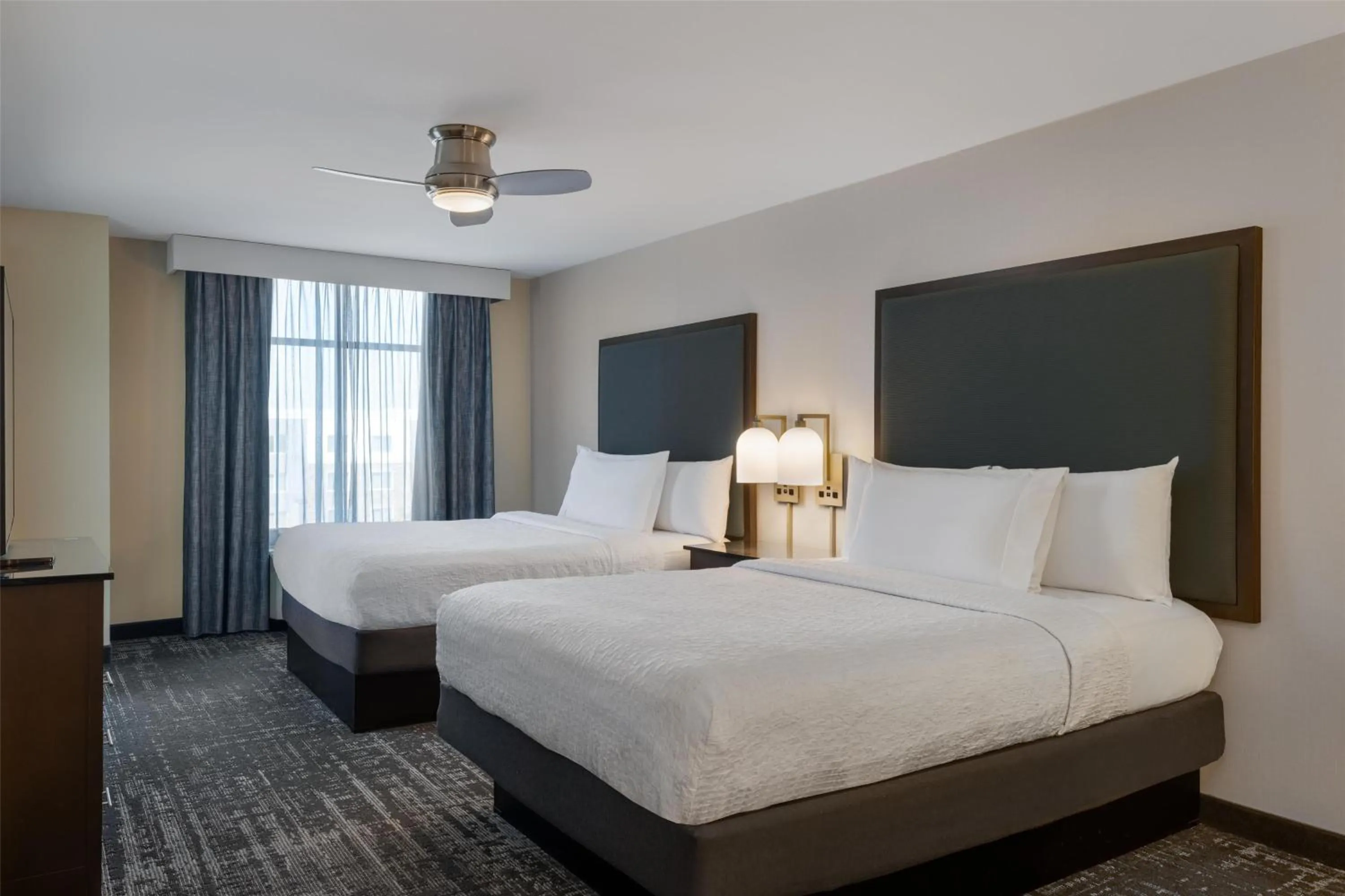 Bed in Homewood Suites by Hilton Ankeny