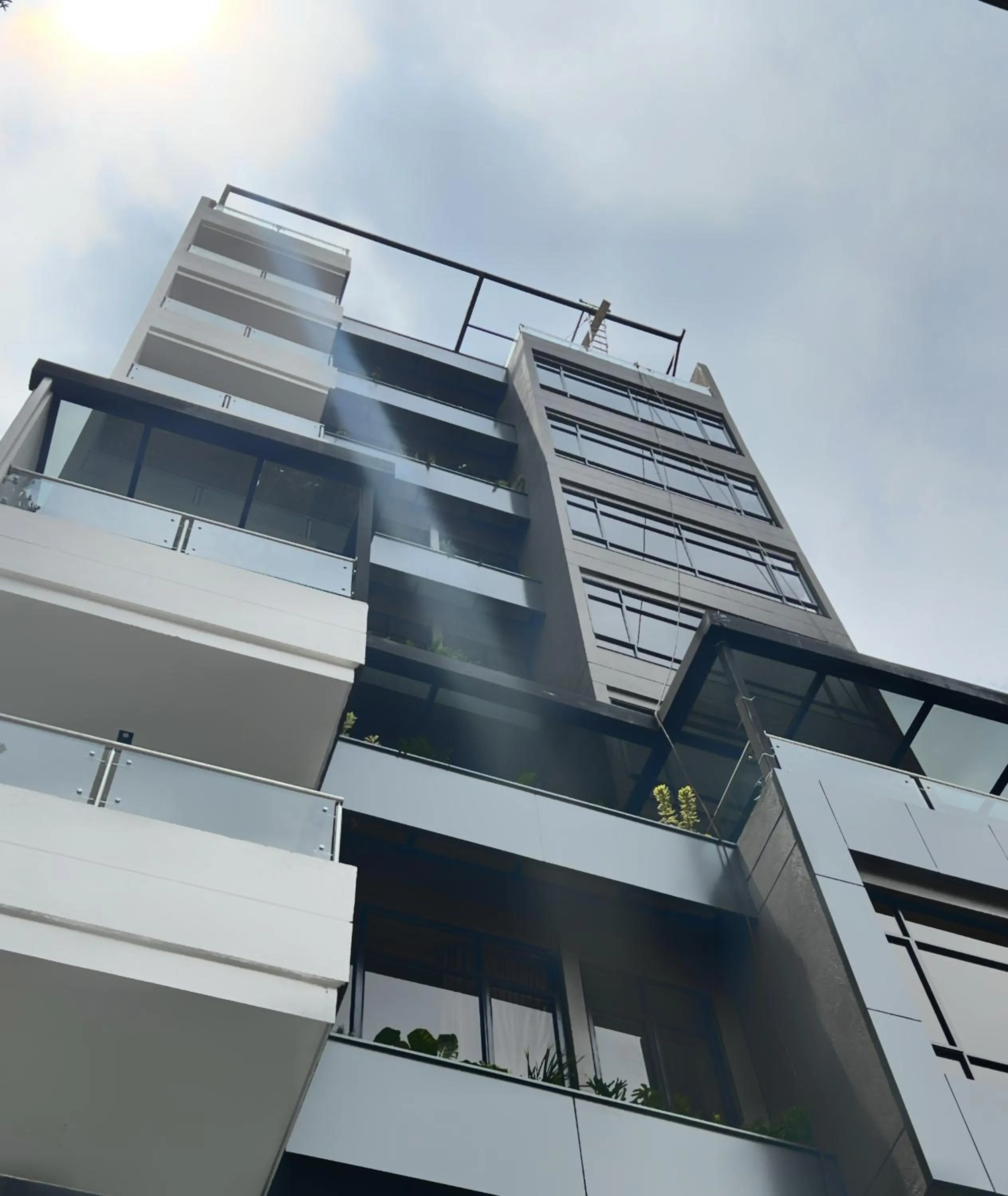 Property building in Sonata 44 Hotel Laureles