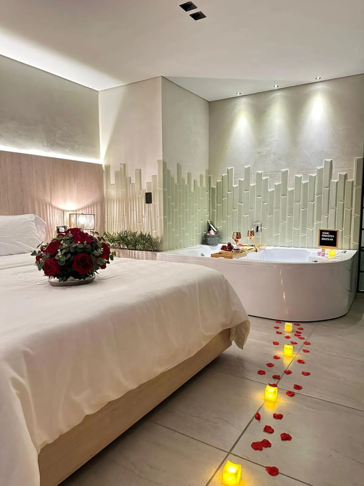 Bed in Sonata 44 Hotel Laureles