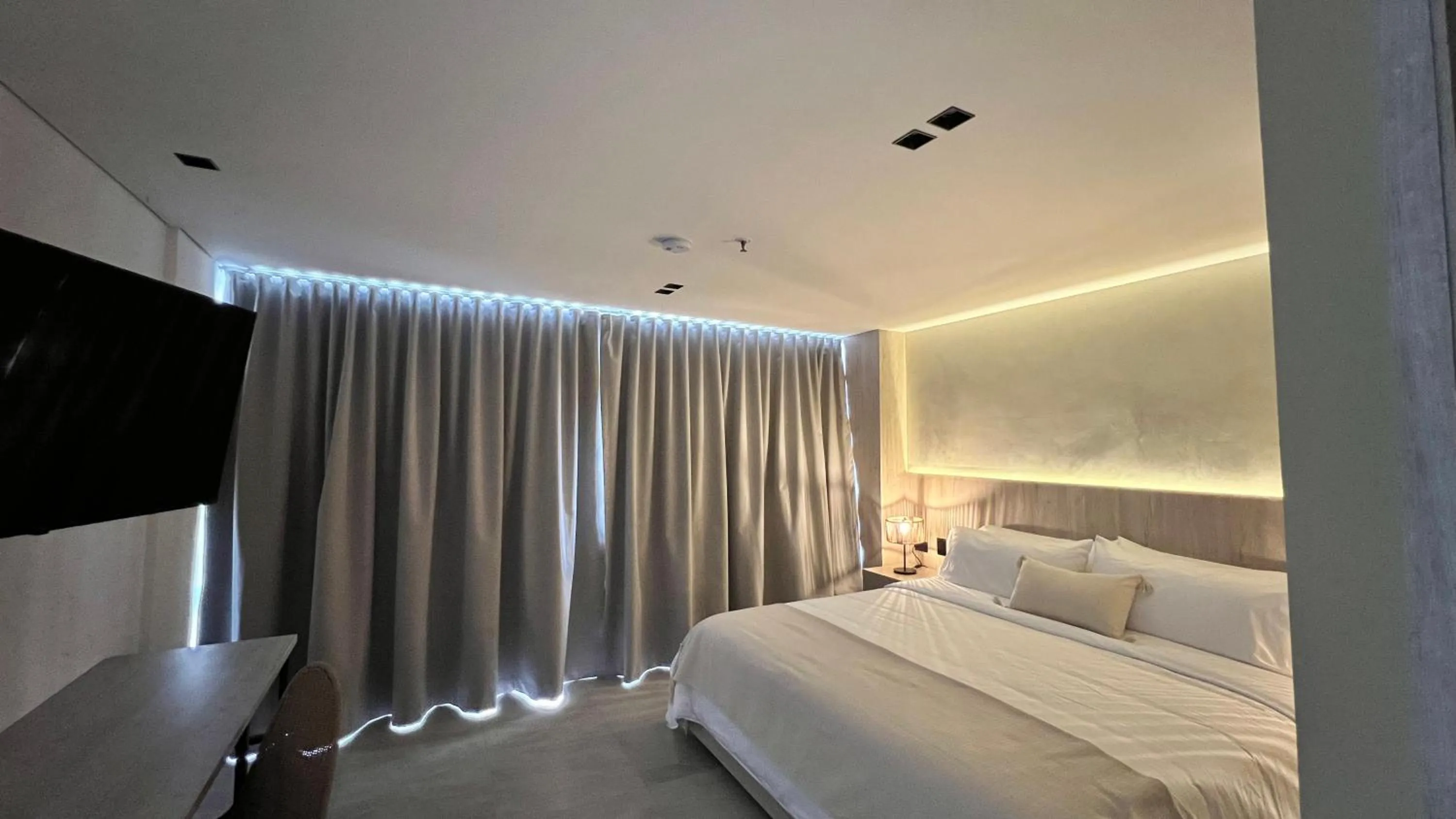 TV and multimedia, Bed in Sonata 44 Hotel Laureles