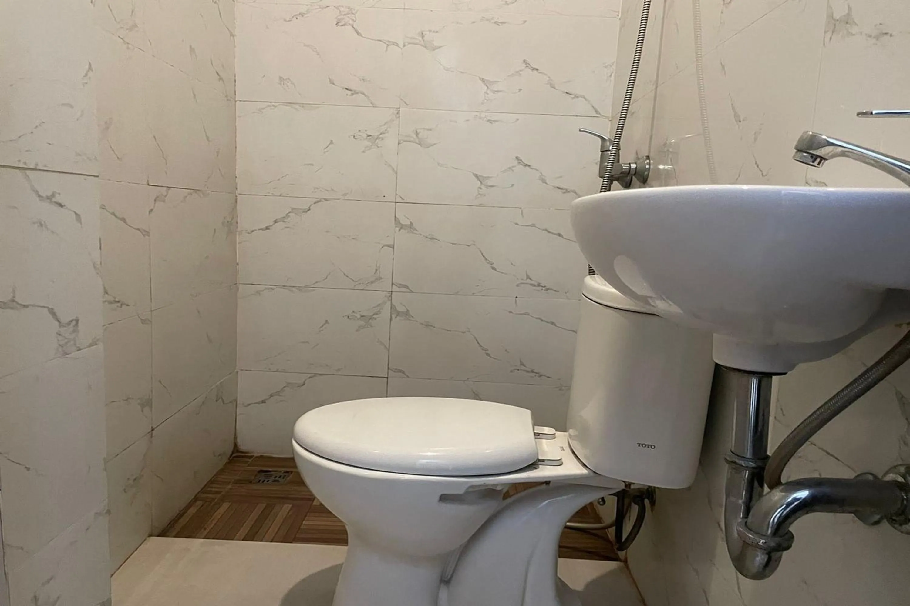 Bathroom in Residence 8