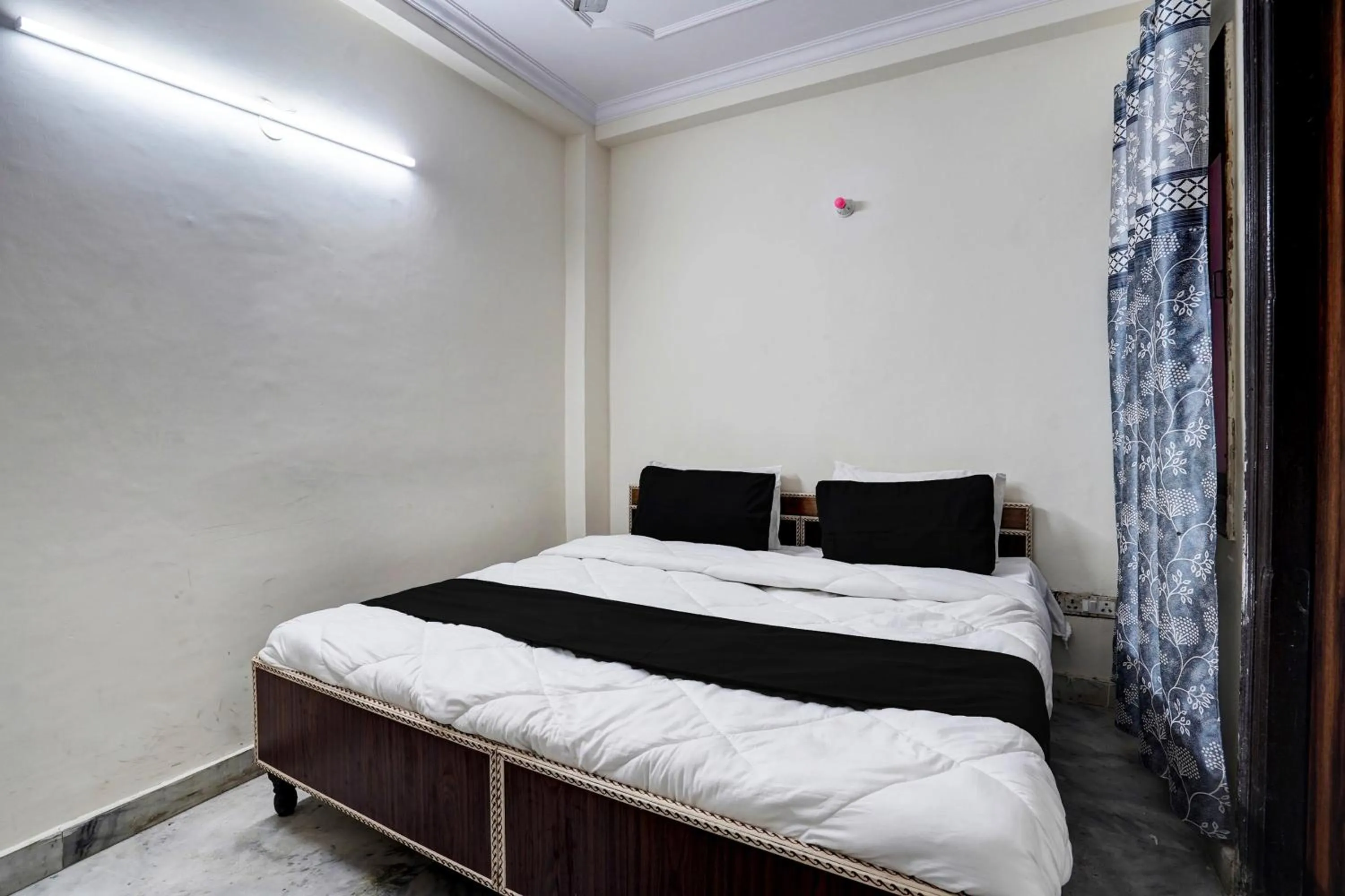 Bedroom, Bed in Hotel O Peaceful Paradise