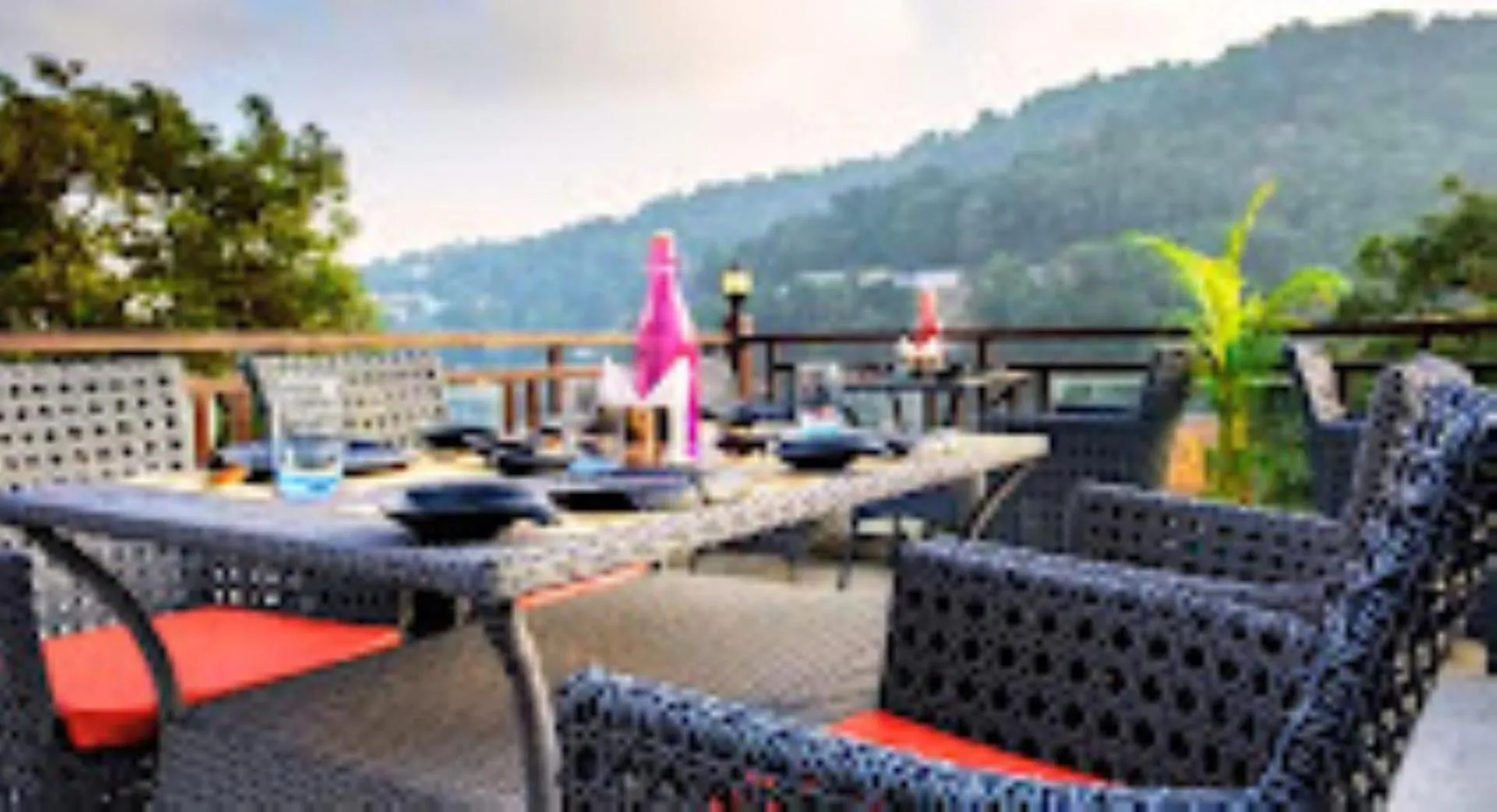 Restaurant/places to eat in Hotel H. K. Legacy Nainital