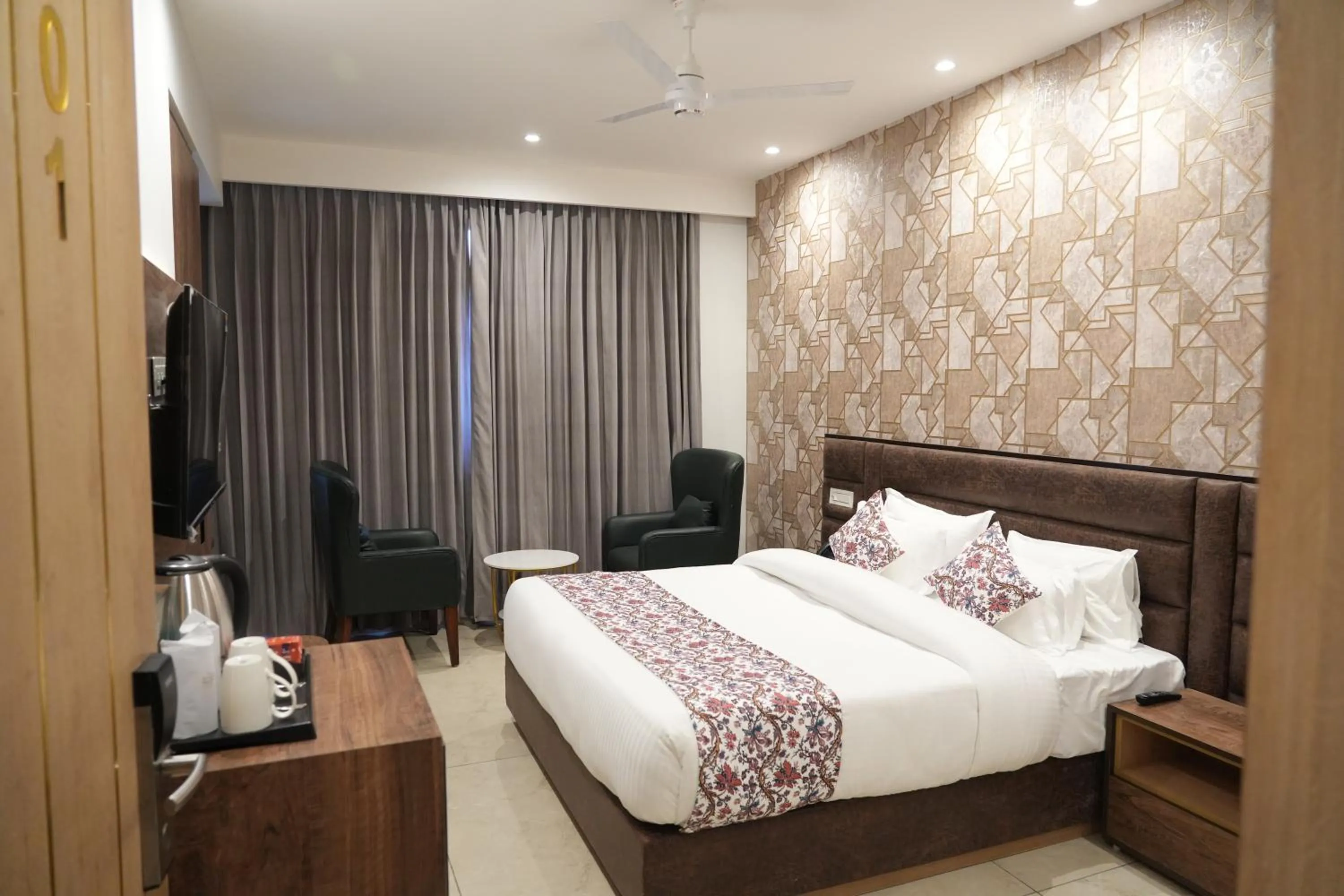 Bedroom, Bed in ACR Luxury Hotel