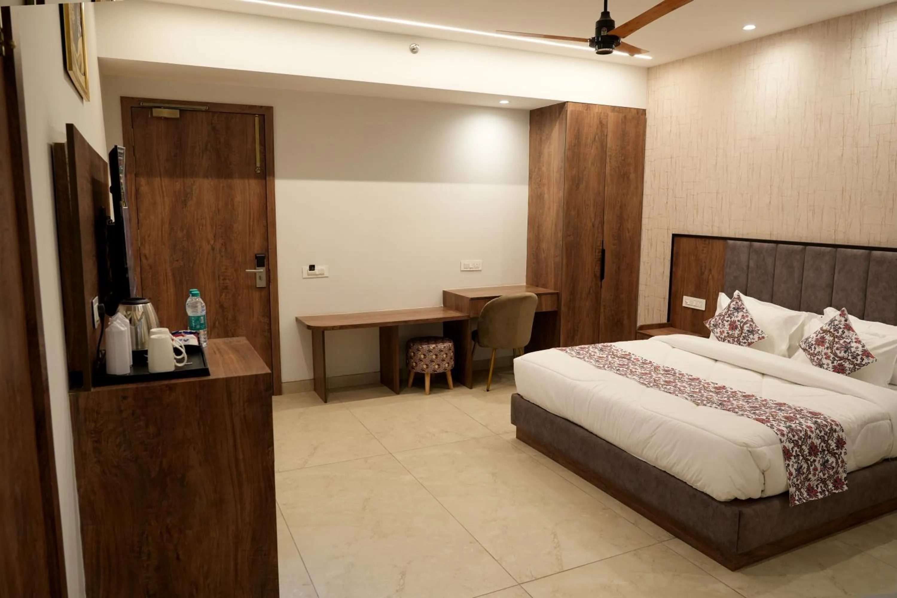 Bed in ACR Luxury Hotel