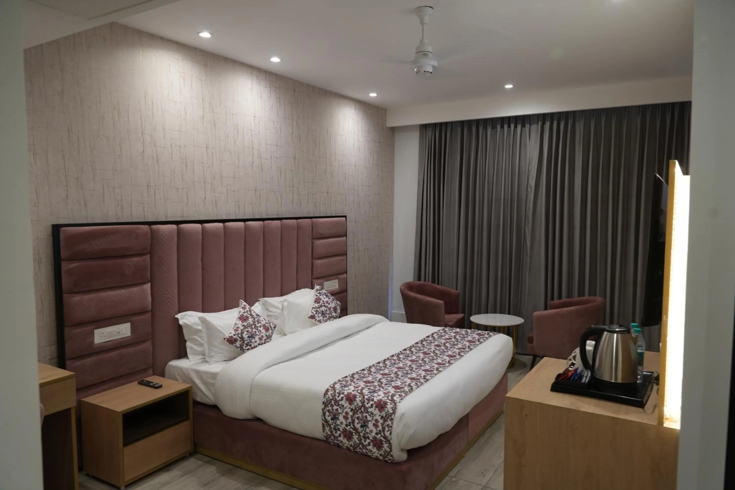 Bed in ACR Luxury Hotel