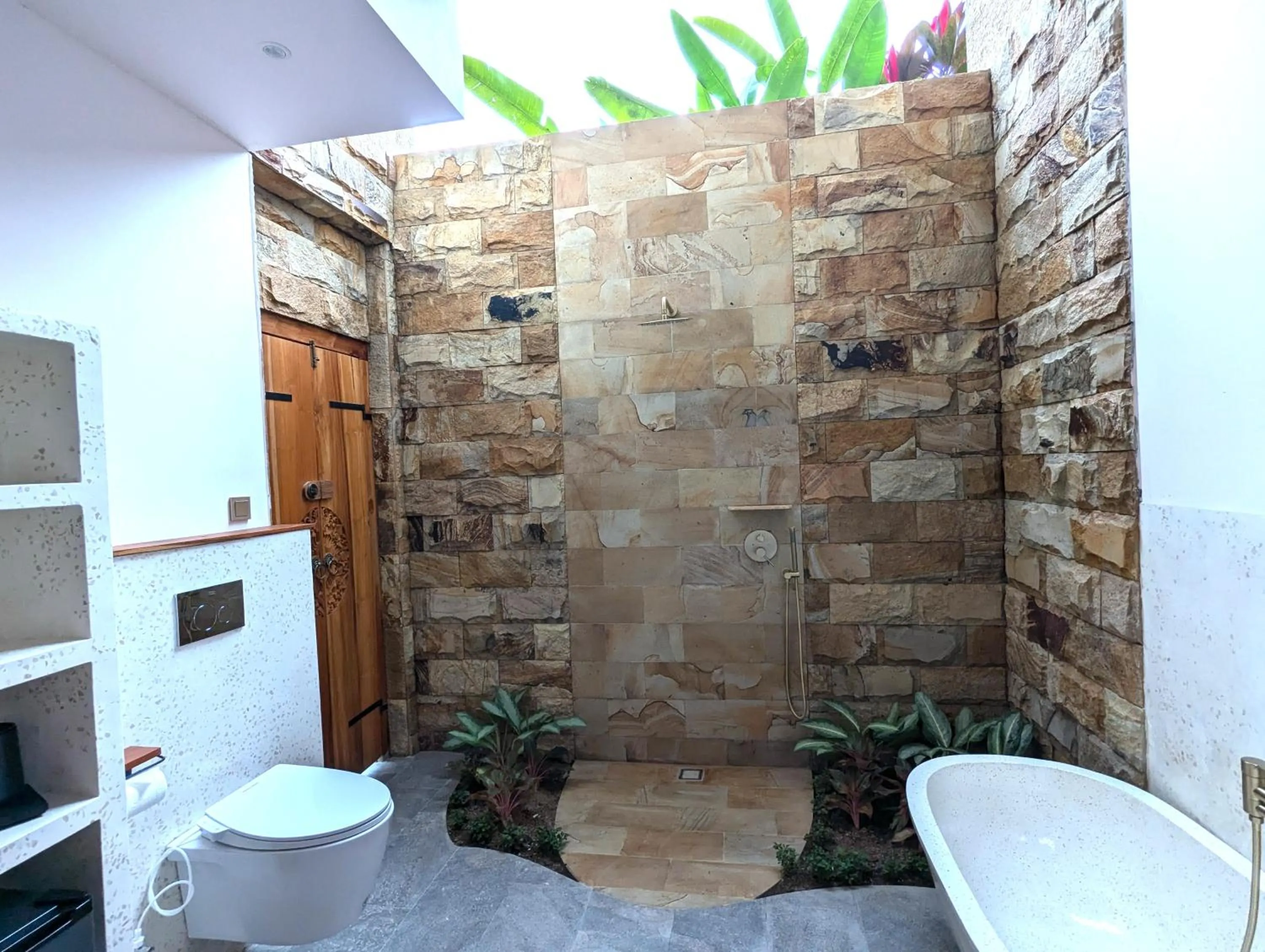 Shower in Puri Dajuma Terrace Eco Lodge & Spa