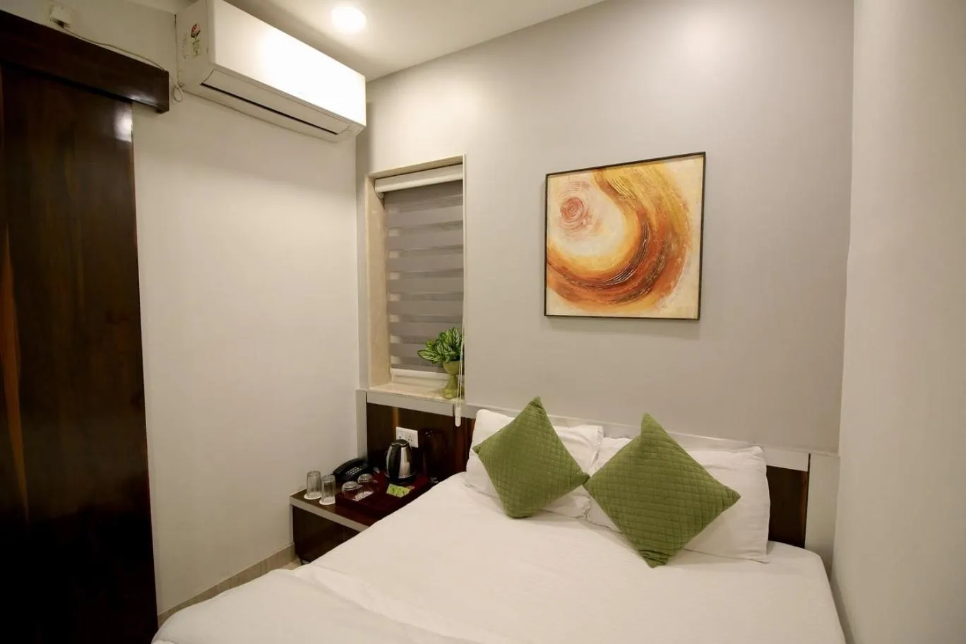 Bed in Evara-Meraki Inn