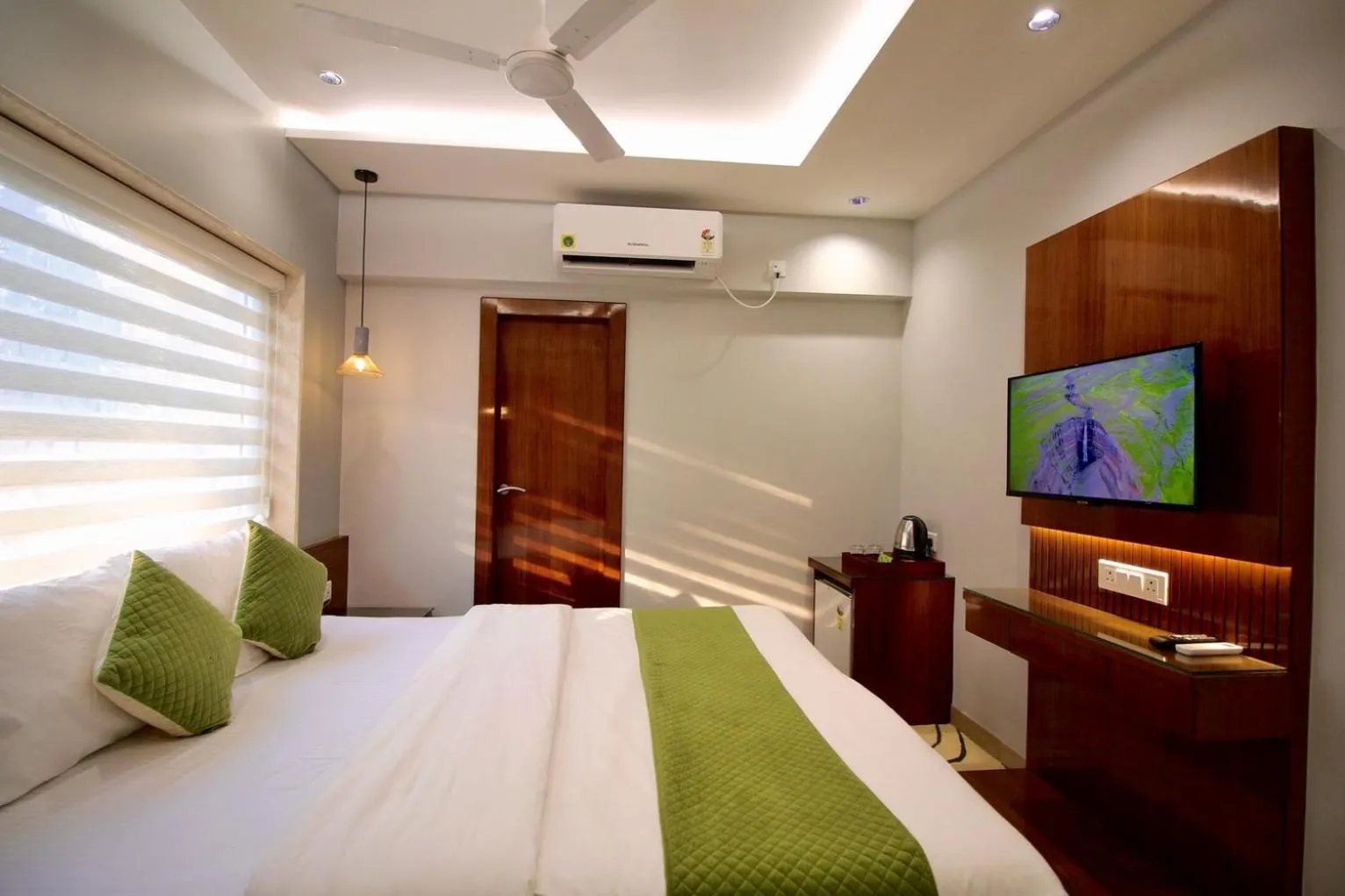 Bed in Evara-Meraki Inn