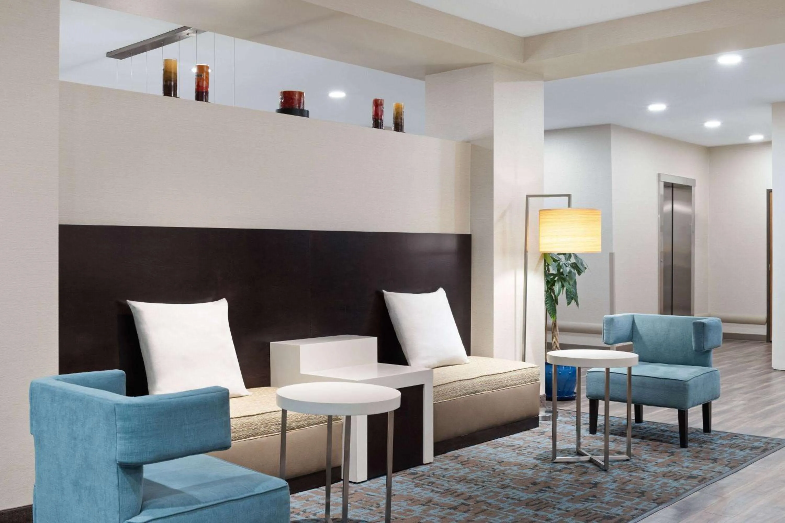 Lobby or reception in La Quinta Inn & Suites by Wyndham Wenatchee