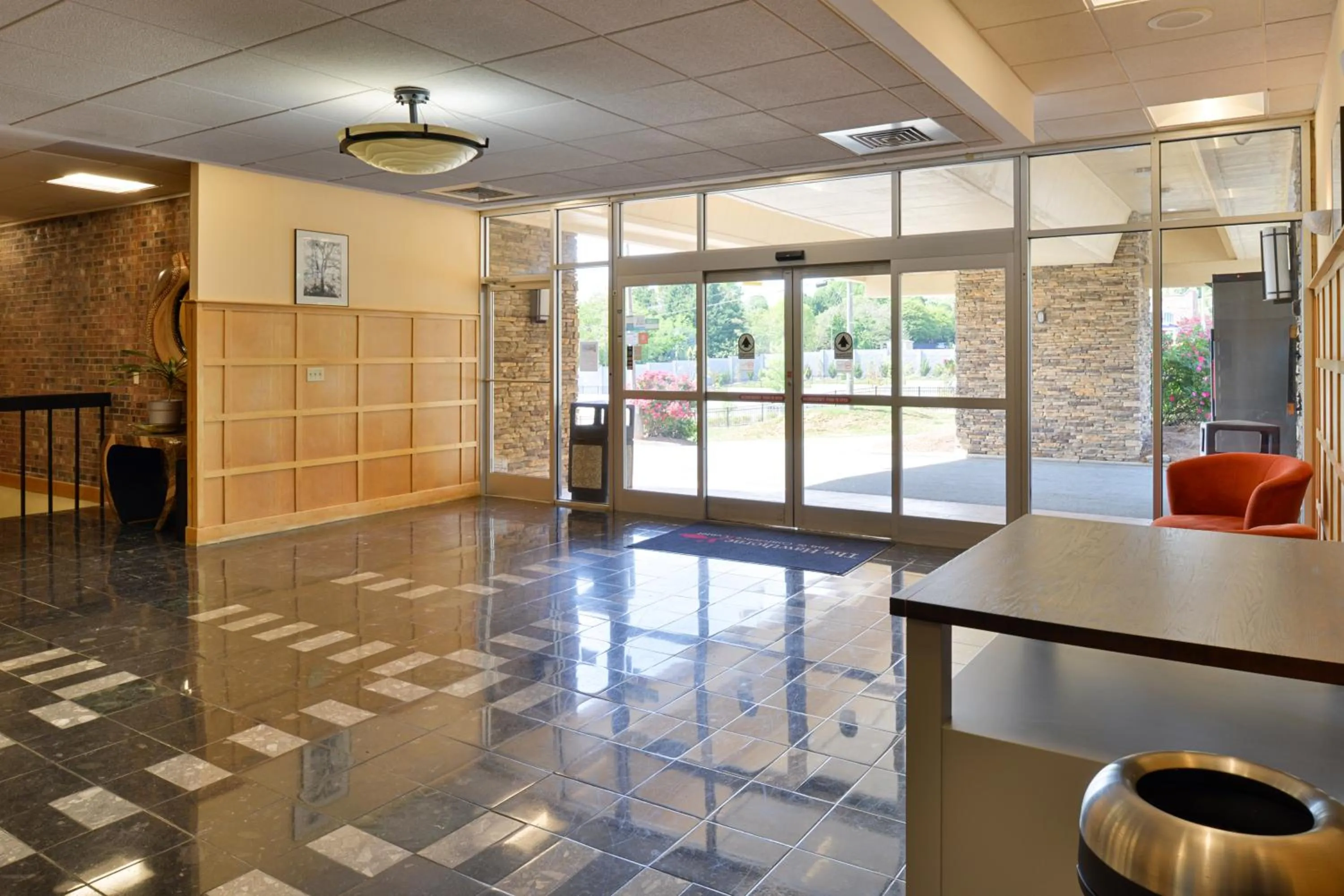Lobby or reception in Hawthorne Inn & Conference Center