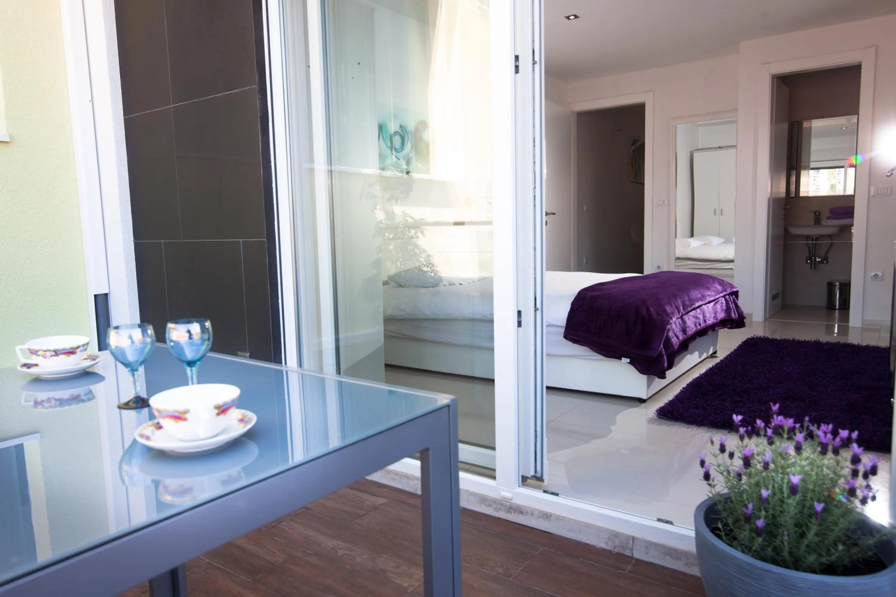 Bed in Basic Mansion Mandalina