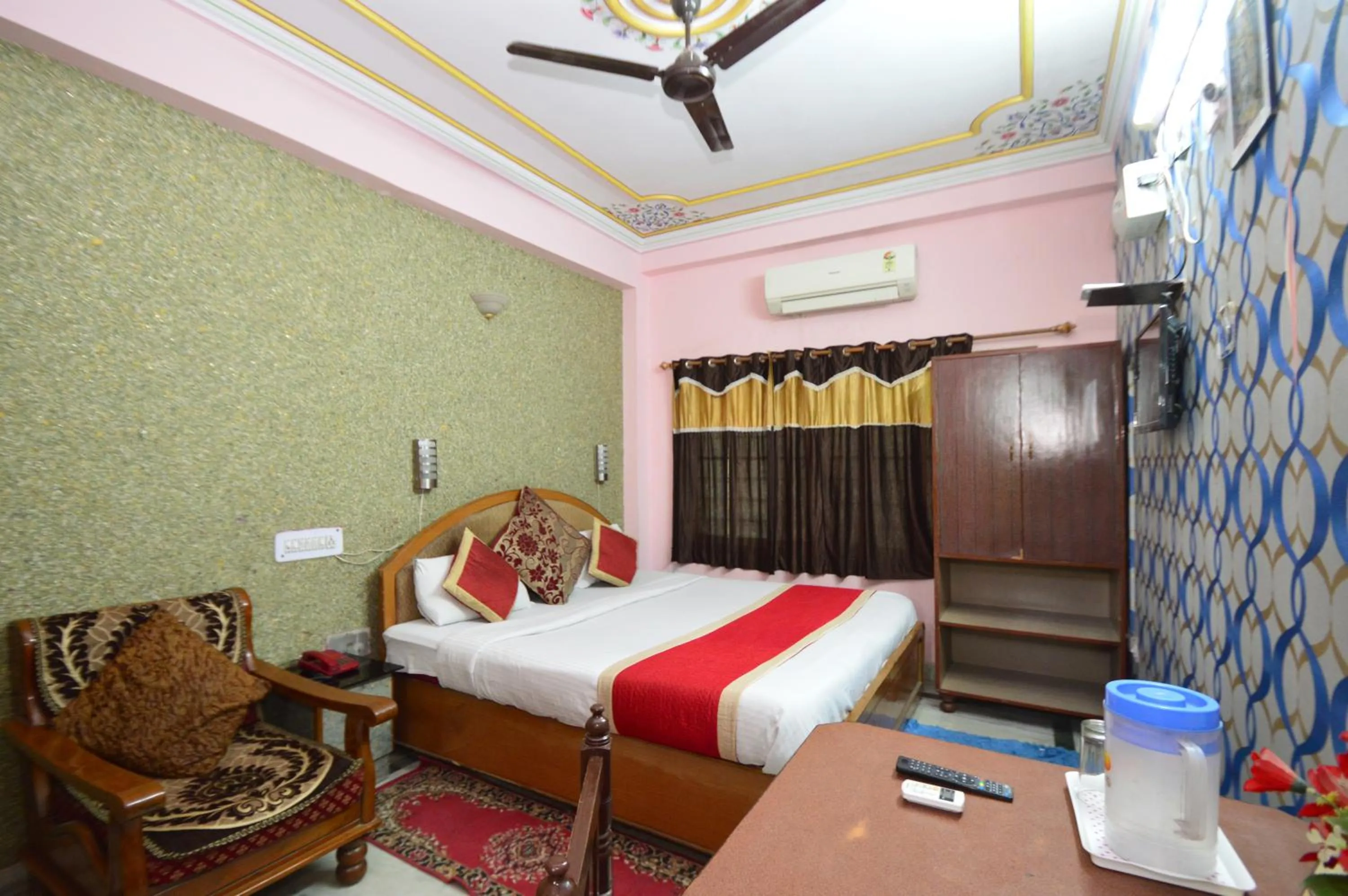 Bed in HOTEL JAI MAA PALACE