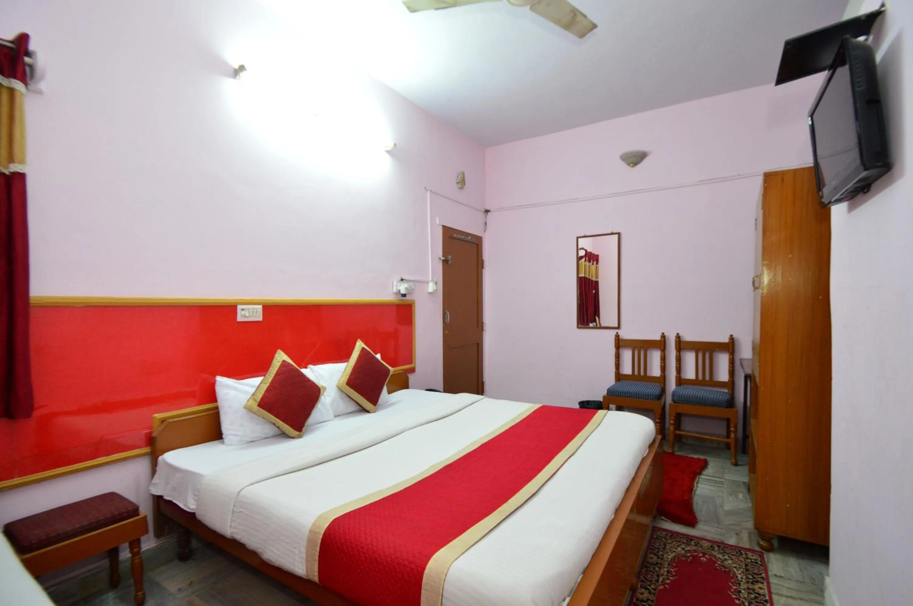 Bed in HOTEL JAI MAA PALACE