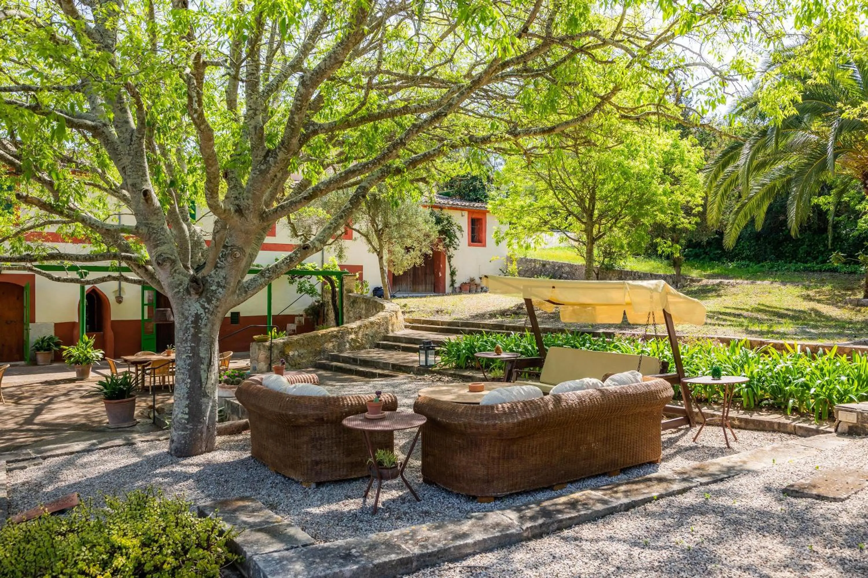 Property building in Sa Rota den Palerm Two Bedrooms