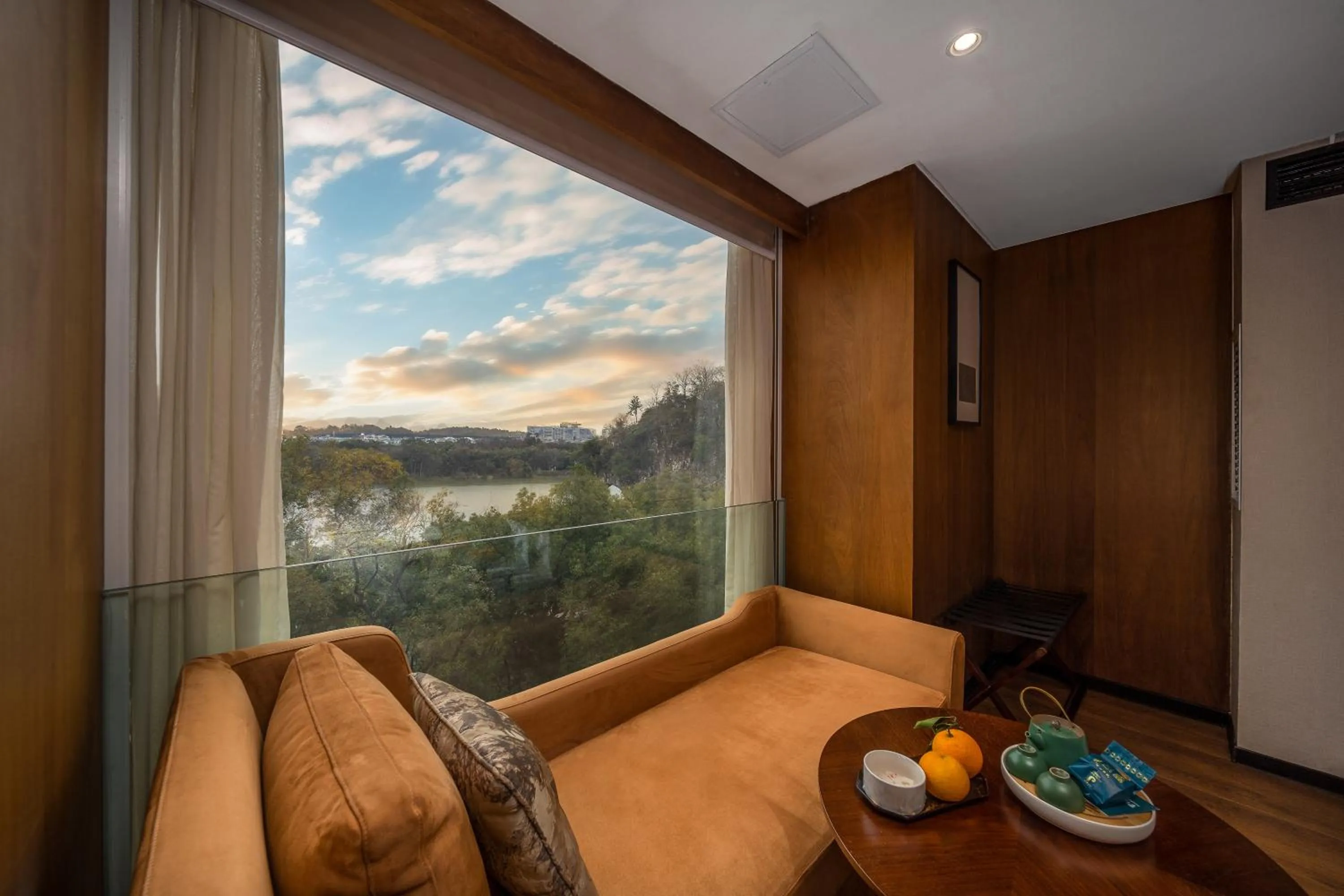 Natural landscape in Jolie Vue Boutique Hotel Guilin (near Elephant Trunk Hill)