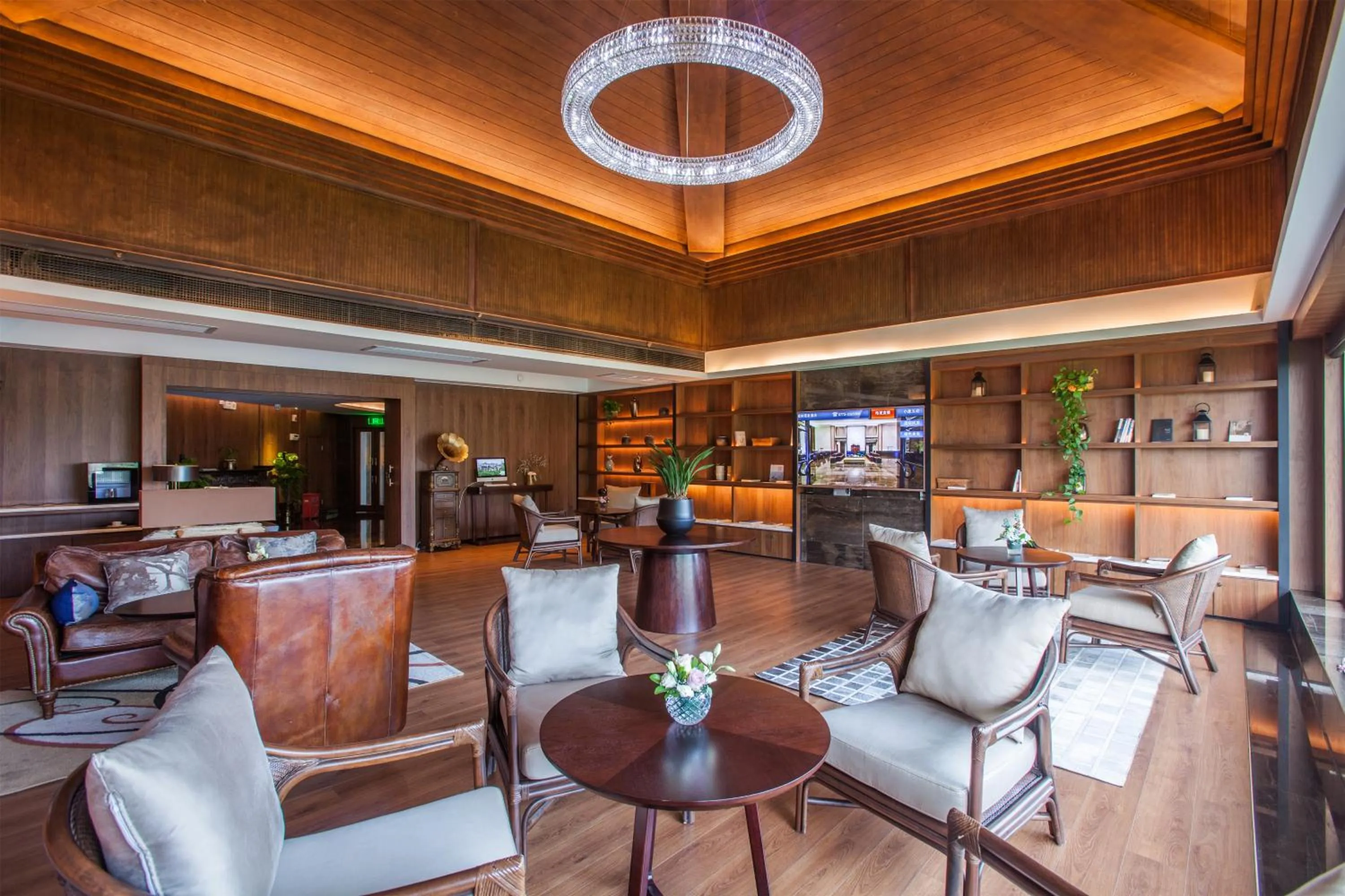 Seating area in Jolie Vue Boutique Hotel Guilin (near Elephant Trunk Hill)