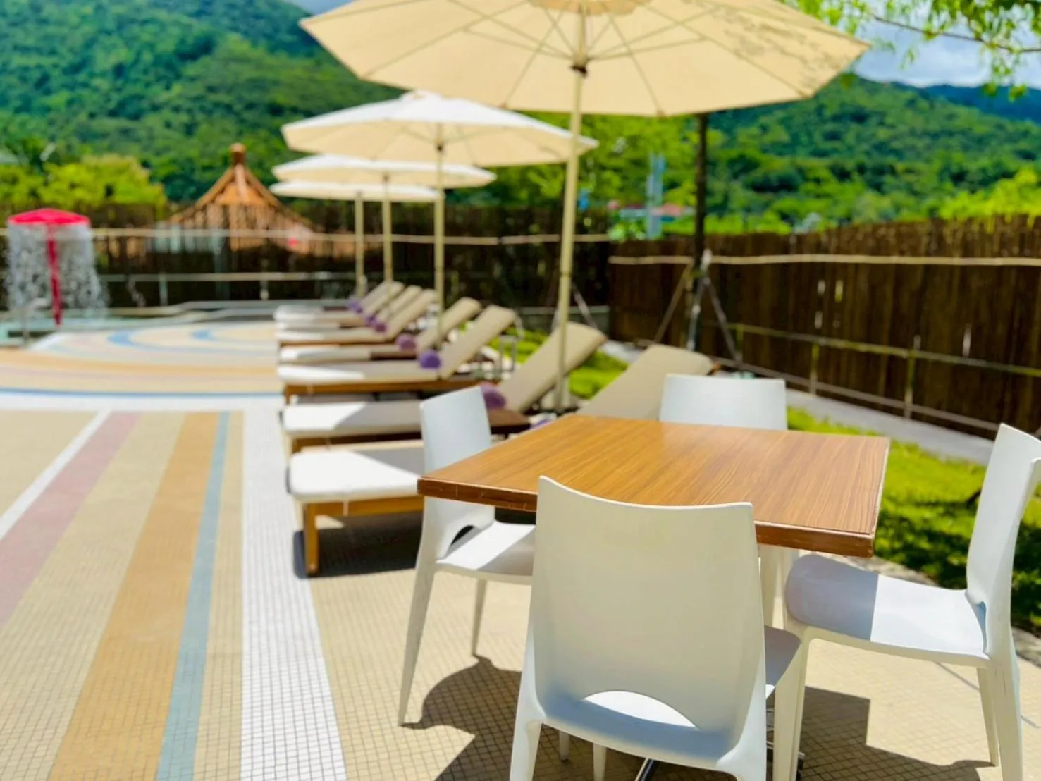 Swimming pool in Chihpen Century Hotel