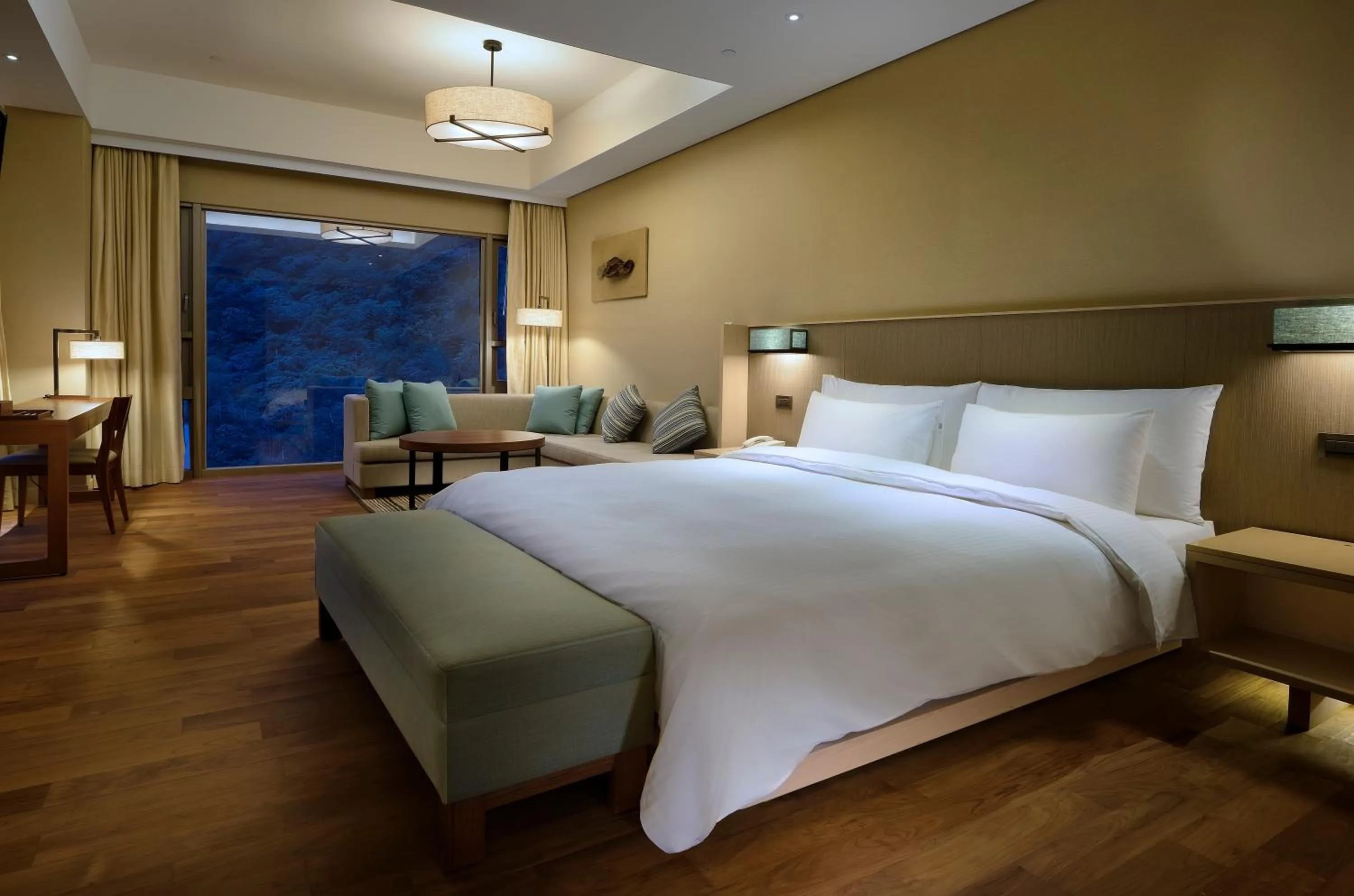 Bedroom, Bed in Chihpen Century Hotel