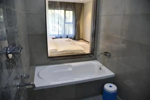 Bed in Hotel Hrushikesh