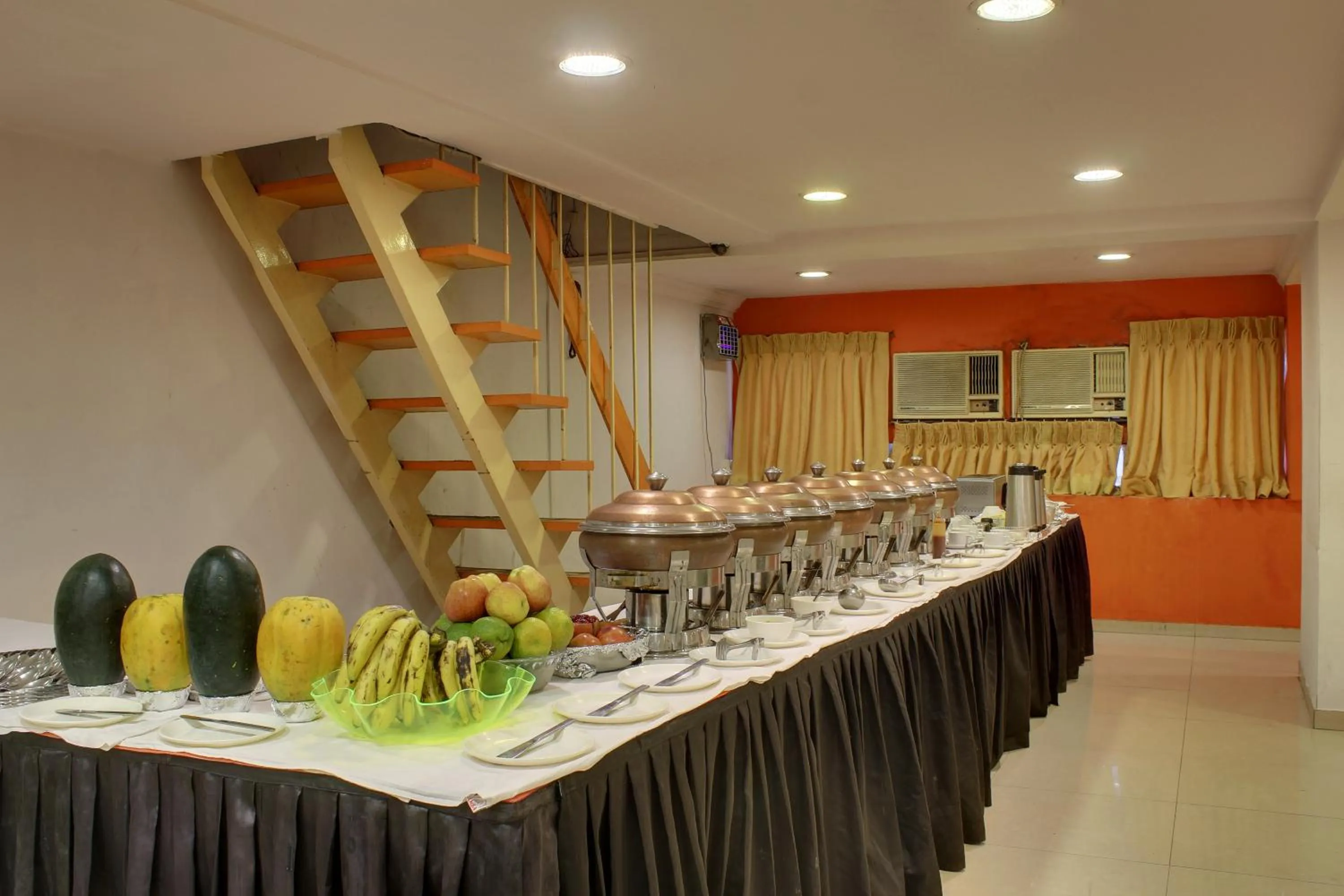 Buffet breakfast in Tex Palazzo Hotel