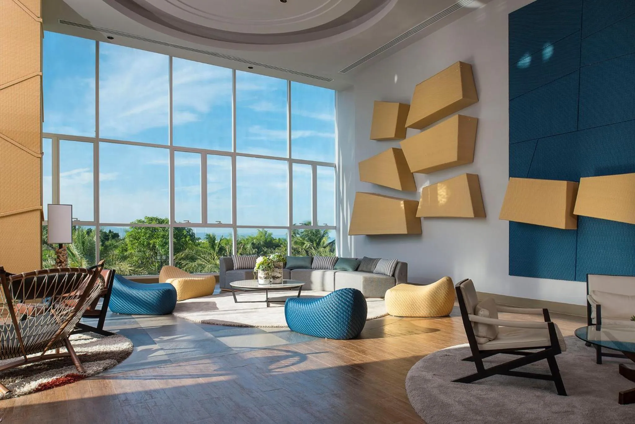 ไวท์ แซนด์ บีช เรสซิเดนซ์ พัทยา(White Sand Beach Residences Pattaya)