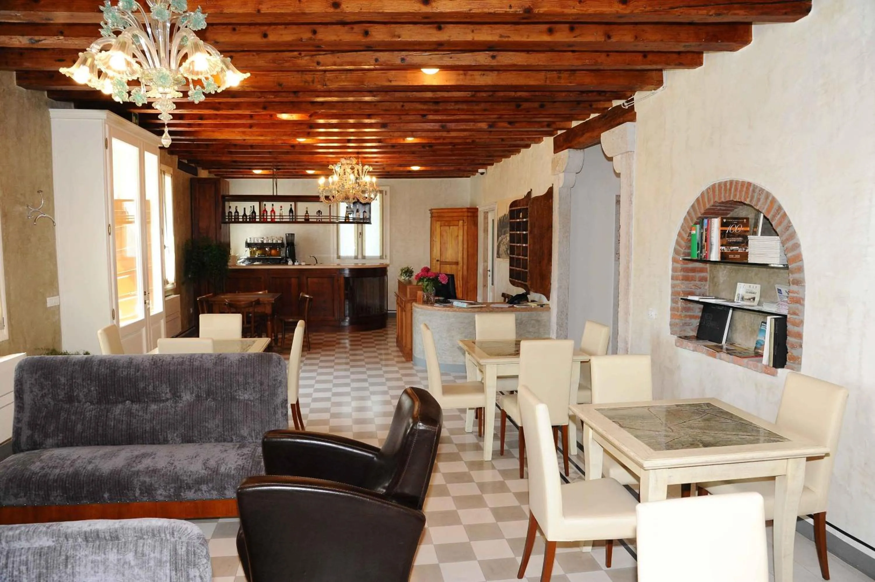 Lounge or bar in Hotel Albergo al Sole