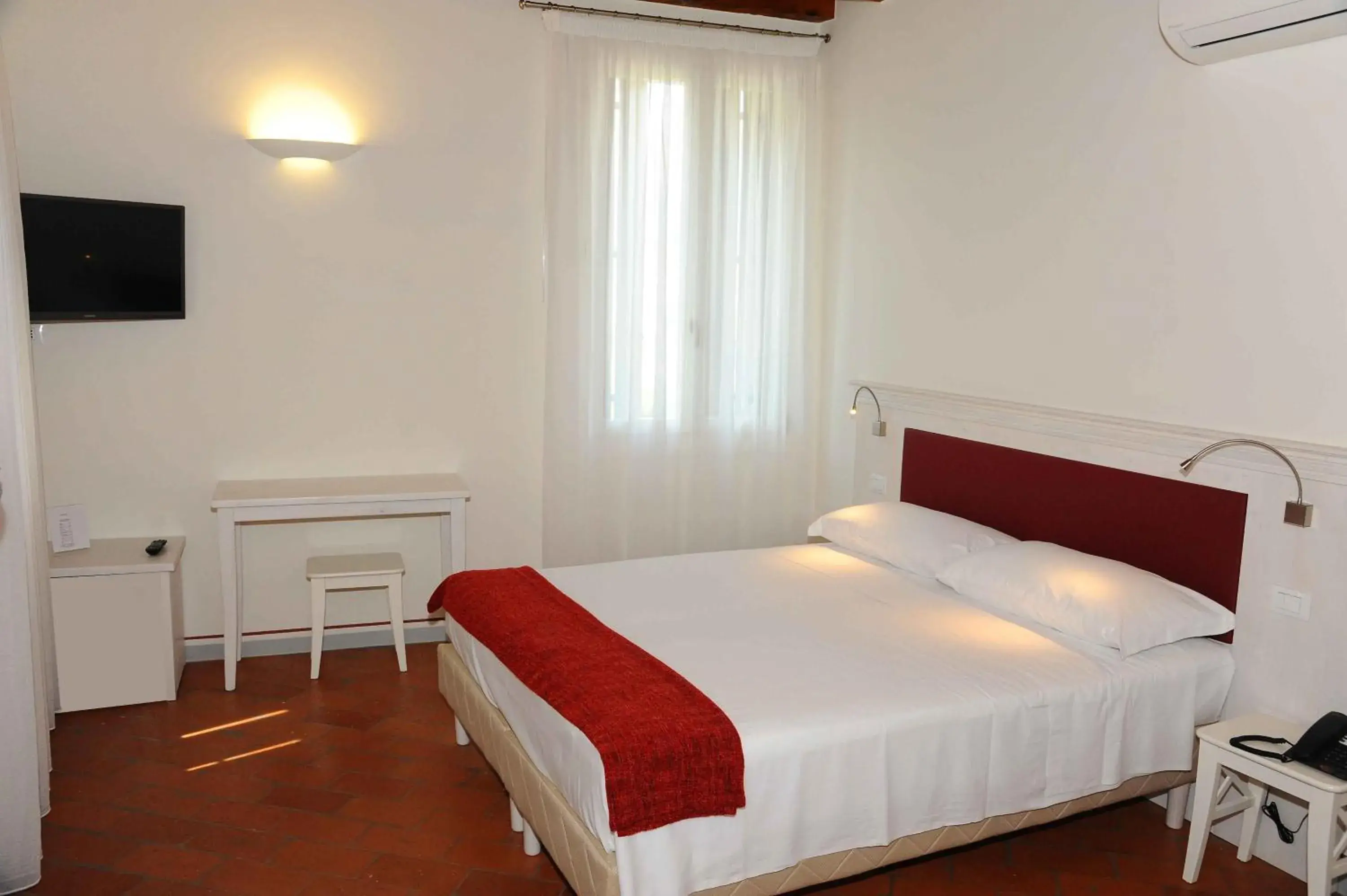 Double Room - single occupancy in Hotel Albergo al Sole Double Room - single occupancy in Hotel Albergo al Sole