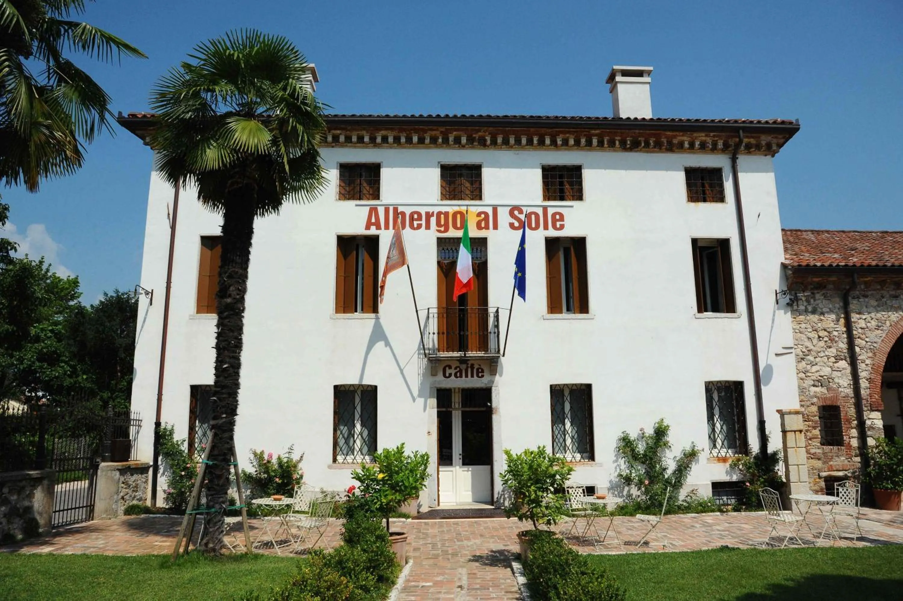 Property building in Hotel Albergo al Sole
