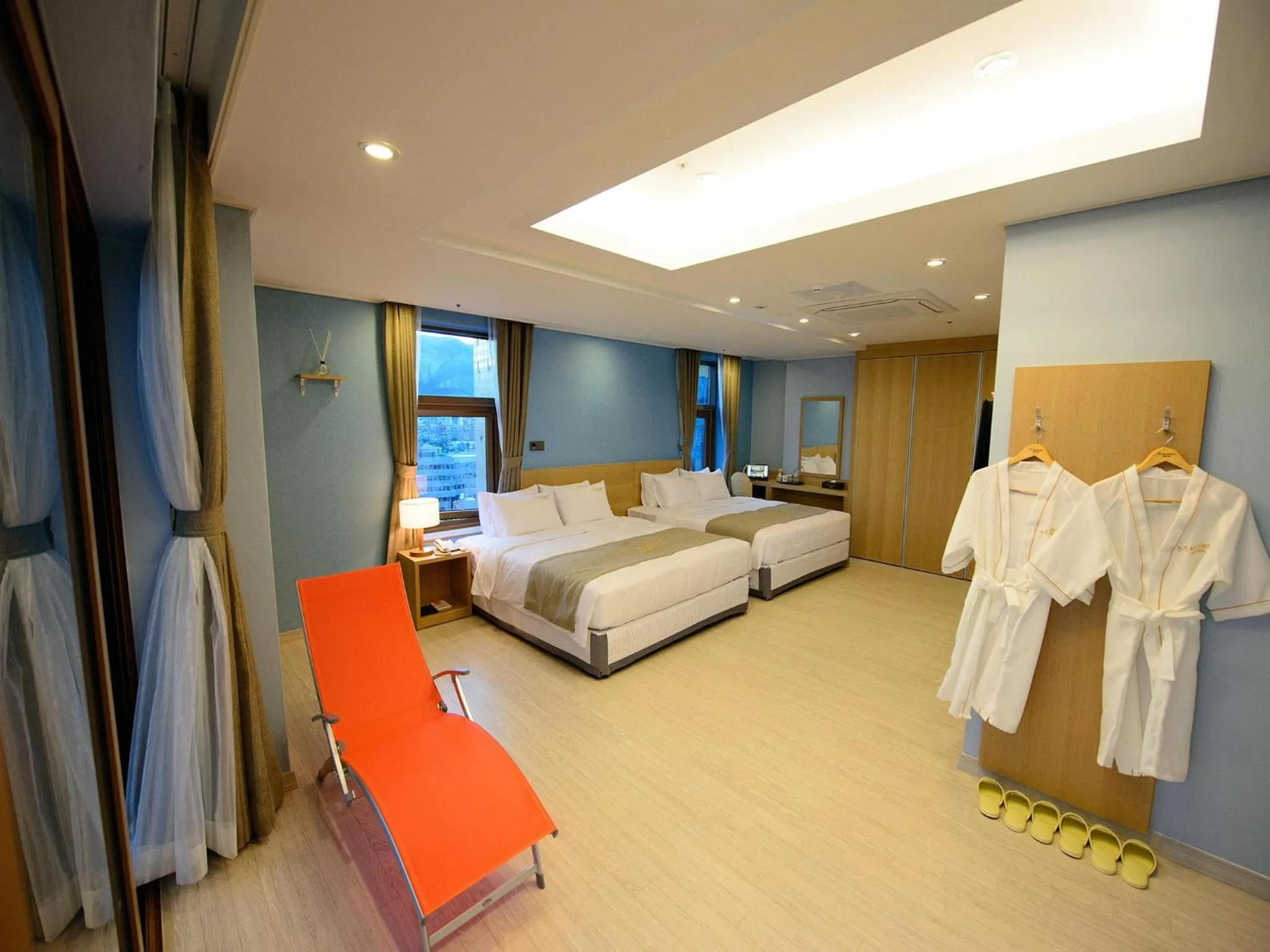 Bedroom, Bed in Haeundae Marianne Hotel