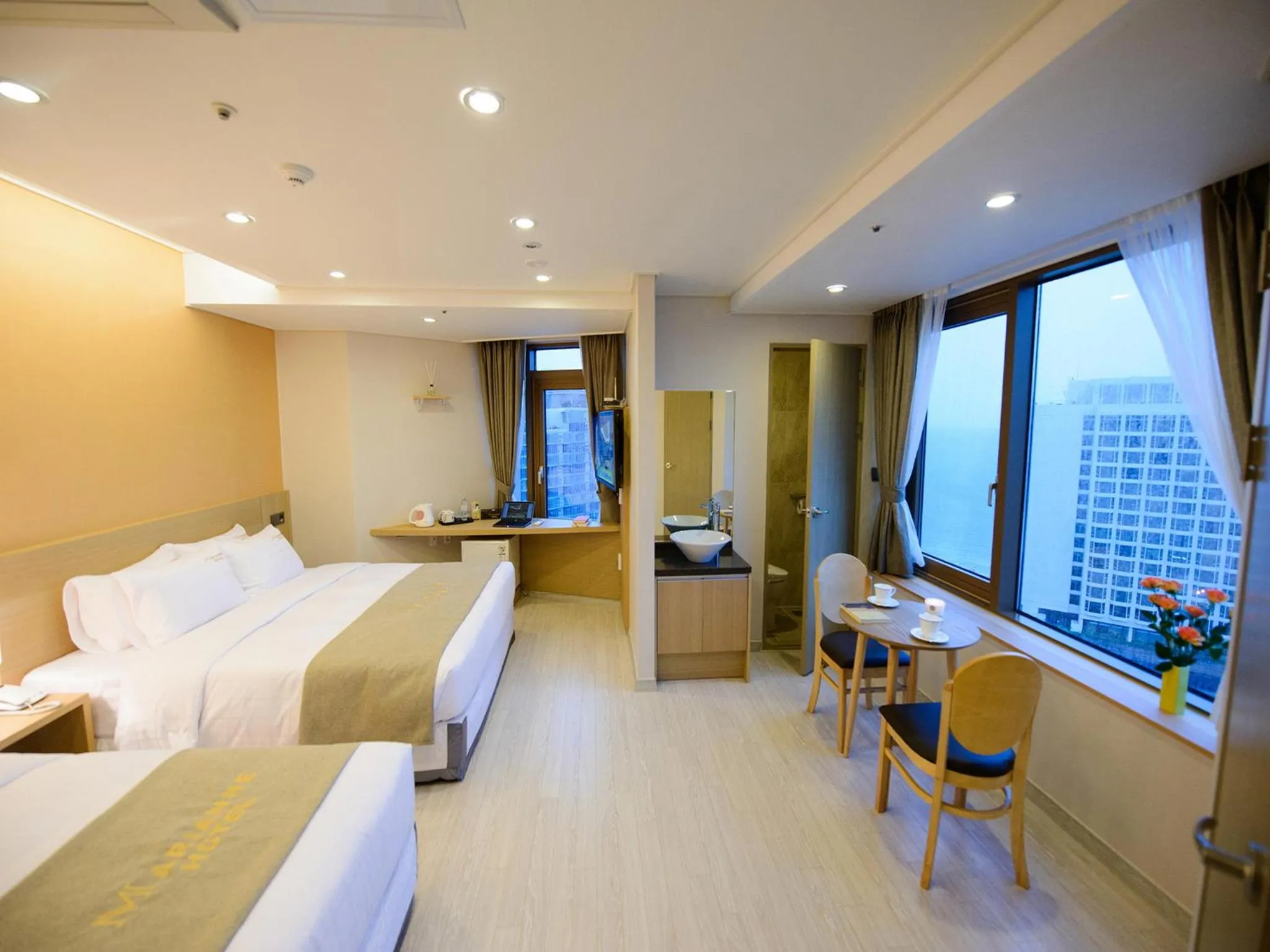 Bedroom, Bed in Haeundae Marianne Hotel