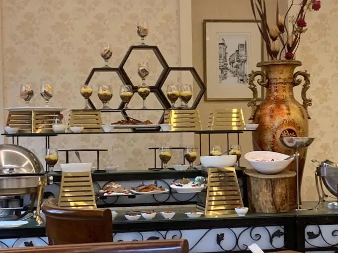 Breakfast in Arena By Trend