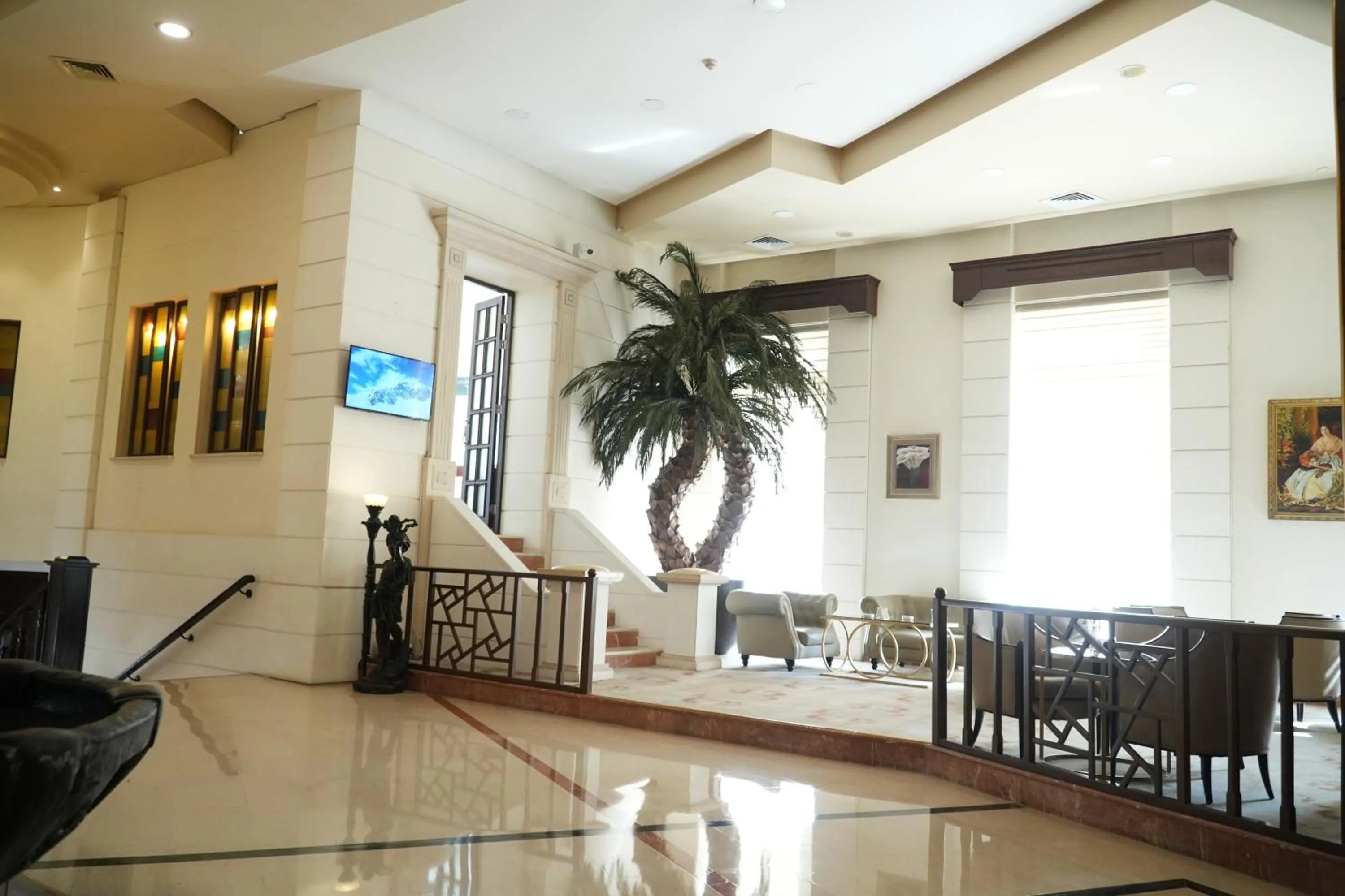 Restaurant/places to eat in Arena By Trend