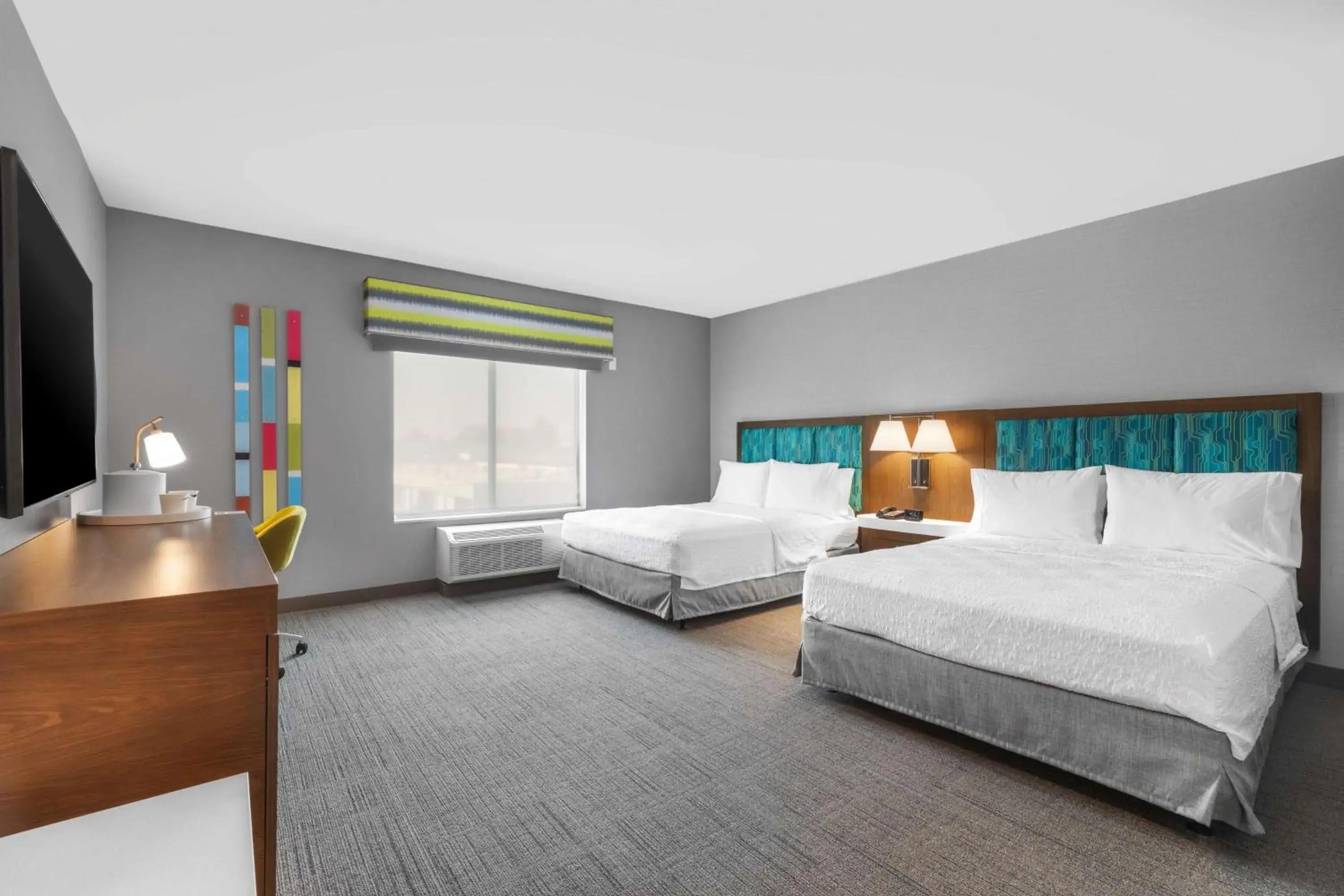 Queen Room with Two Queen Beds and Bath Tub - Mobility Accessible in Hampton Inn & Suites Bakersfield Central Queen Room with Two Queen Beds and Bath Tub - Mobility Accessible in Hampton Inn & Suites Bakersfield Central