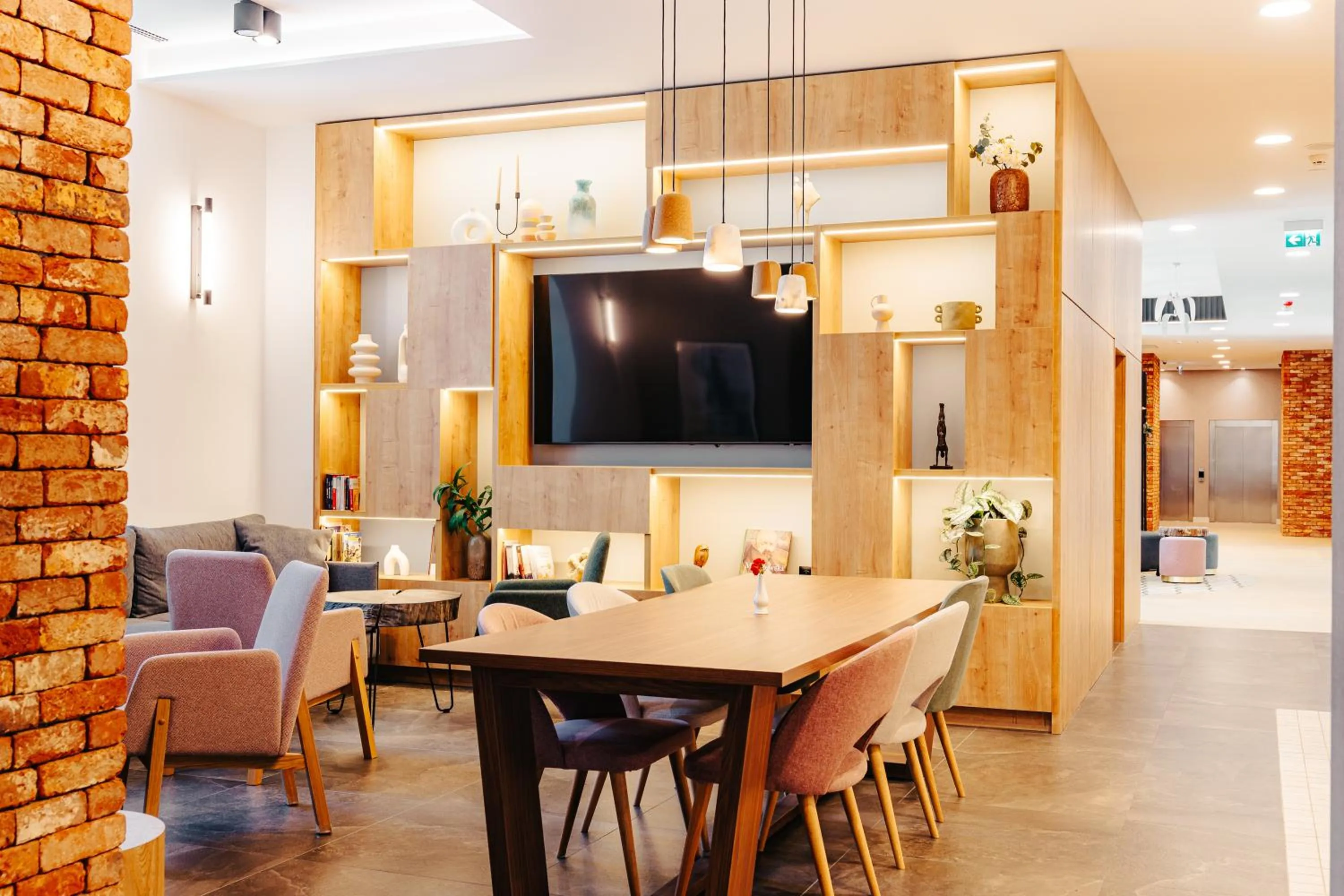 Lounge or bar in Hilton Garden Inn Radom