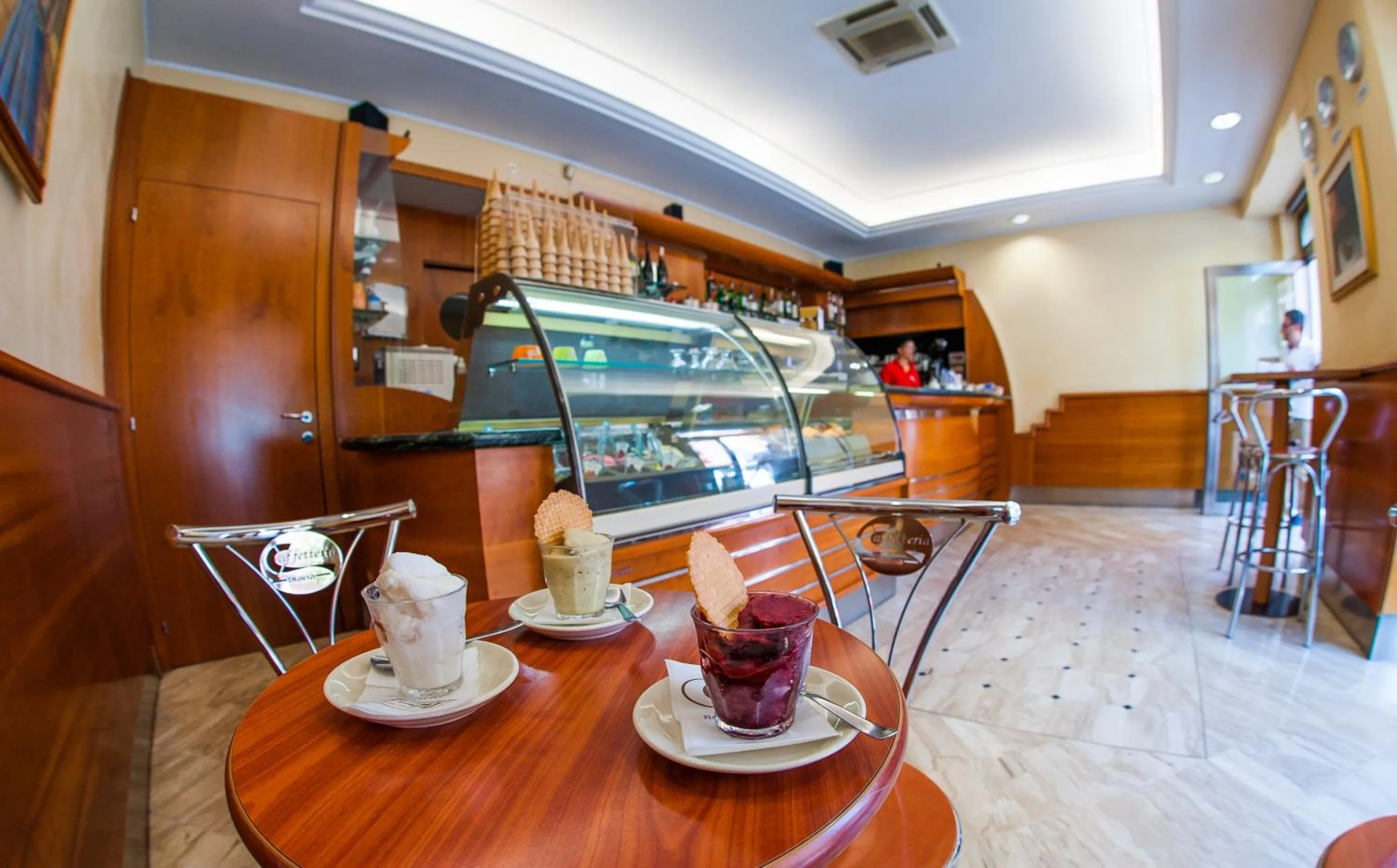 Restaurant/places to eat in B&B Diana