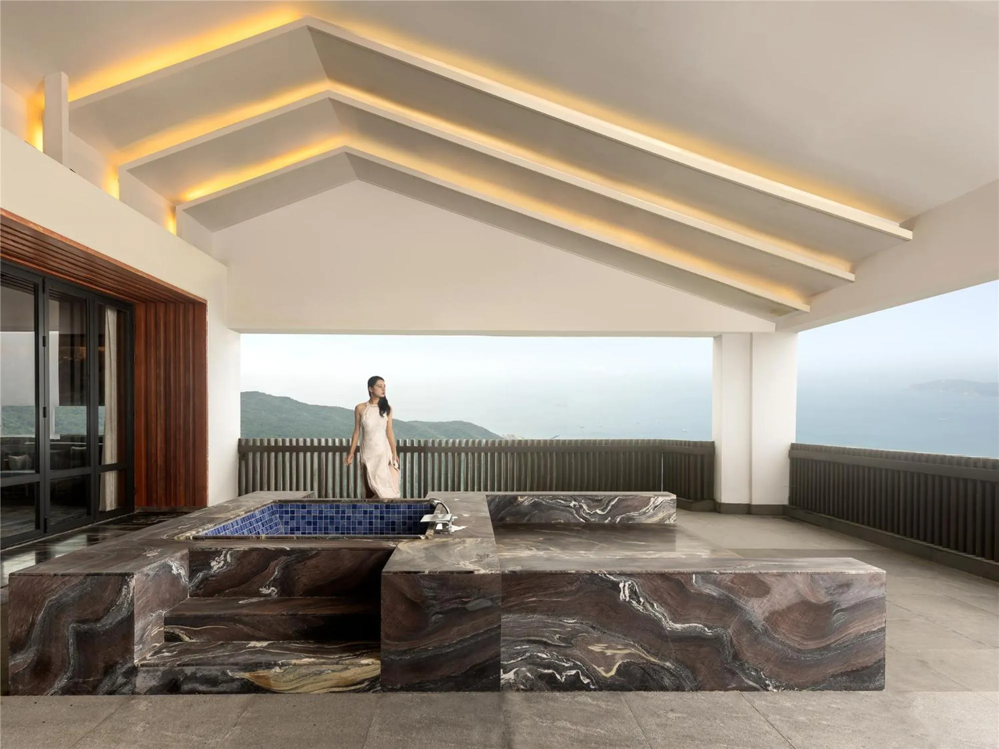 Yalong Bay Earthly Paradise Birds Nest Resort （Mountain Villas)