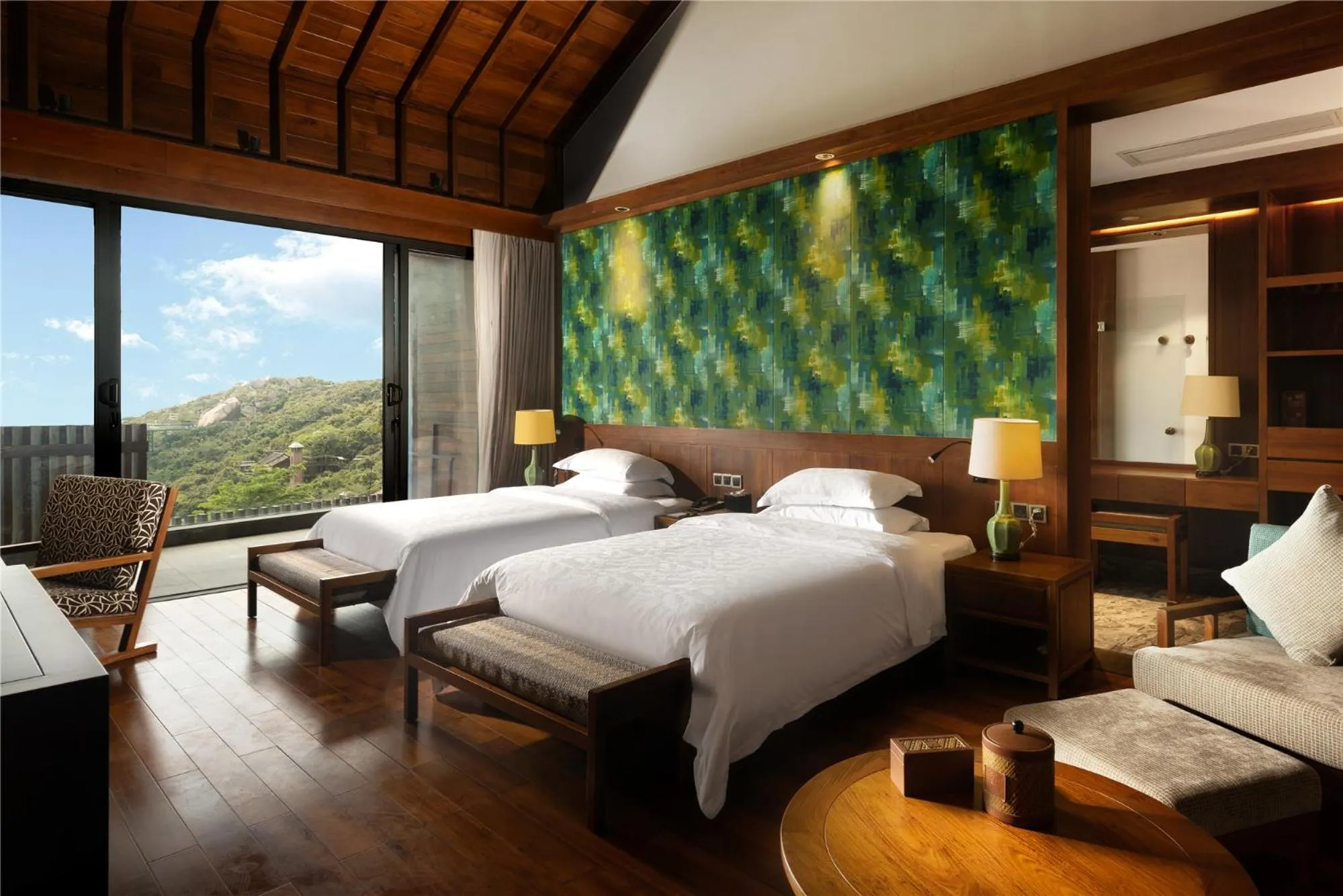 Bed in Yalong Bay Earthly Paradise Birds Nest Resort （Mountain Villas)