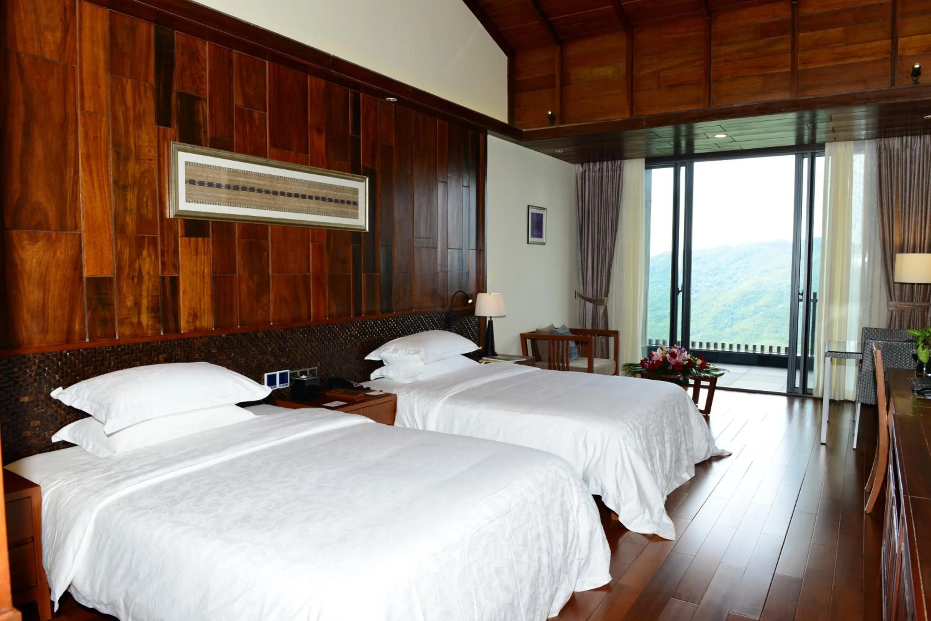 Bedroom, Bed in Yalong Bay Earthly Paradise Birds Nest Resort （Mountain Villas)