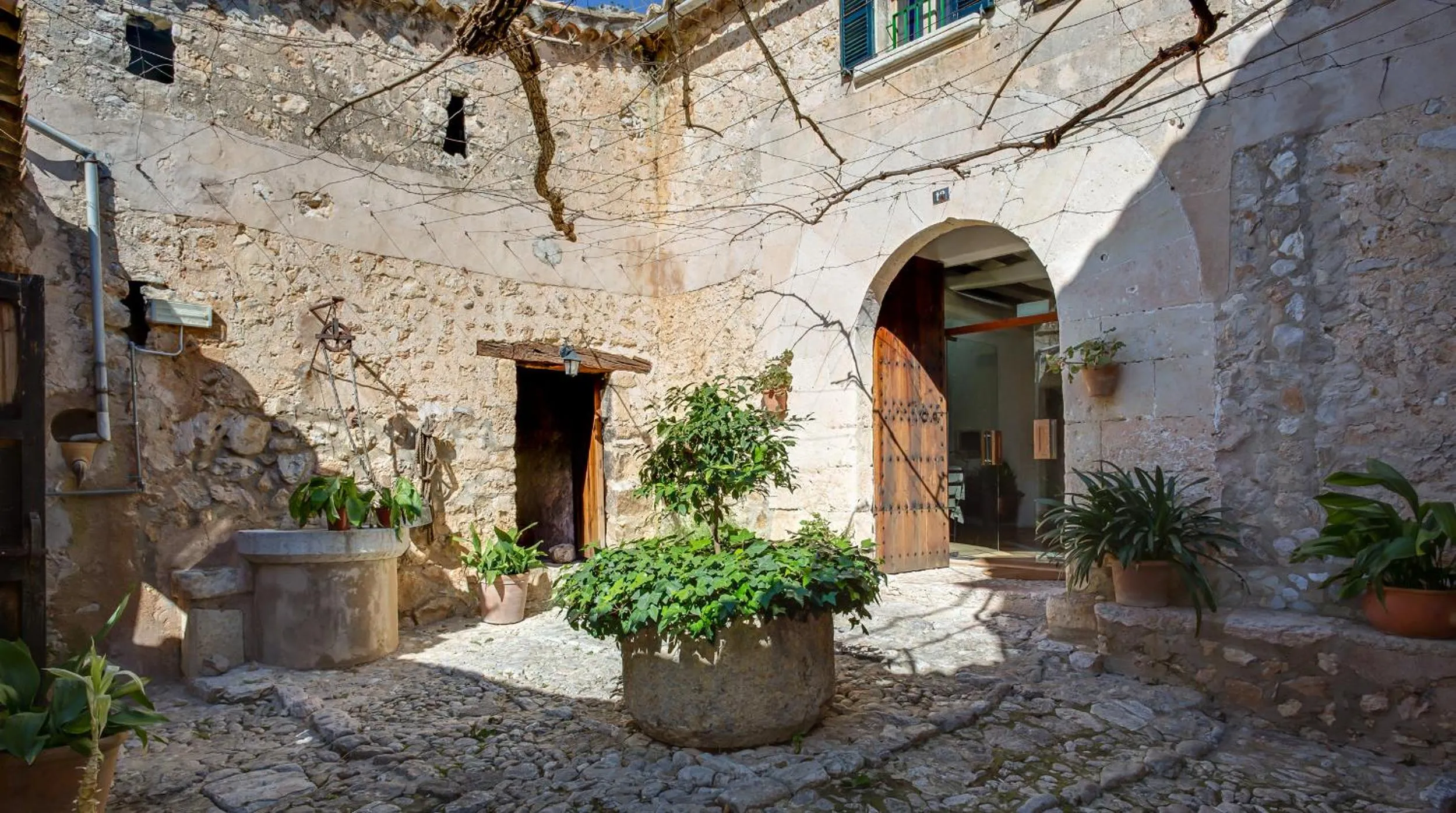 Property building in Finca Es Castell