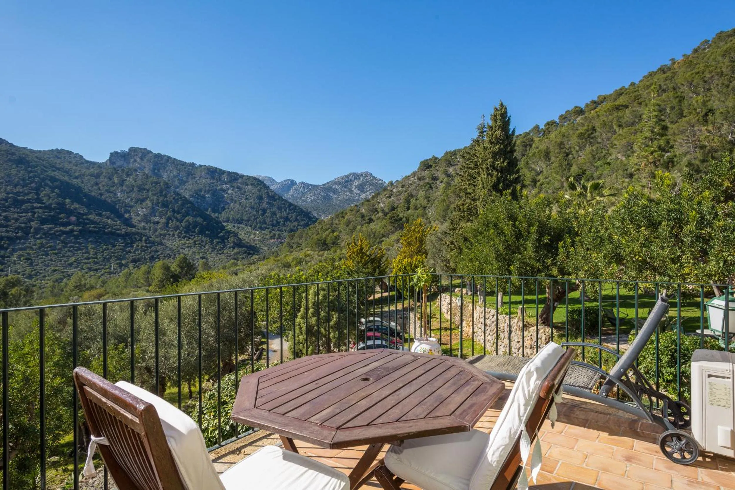 Mountain view in Finca Es Castell