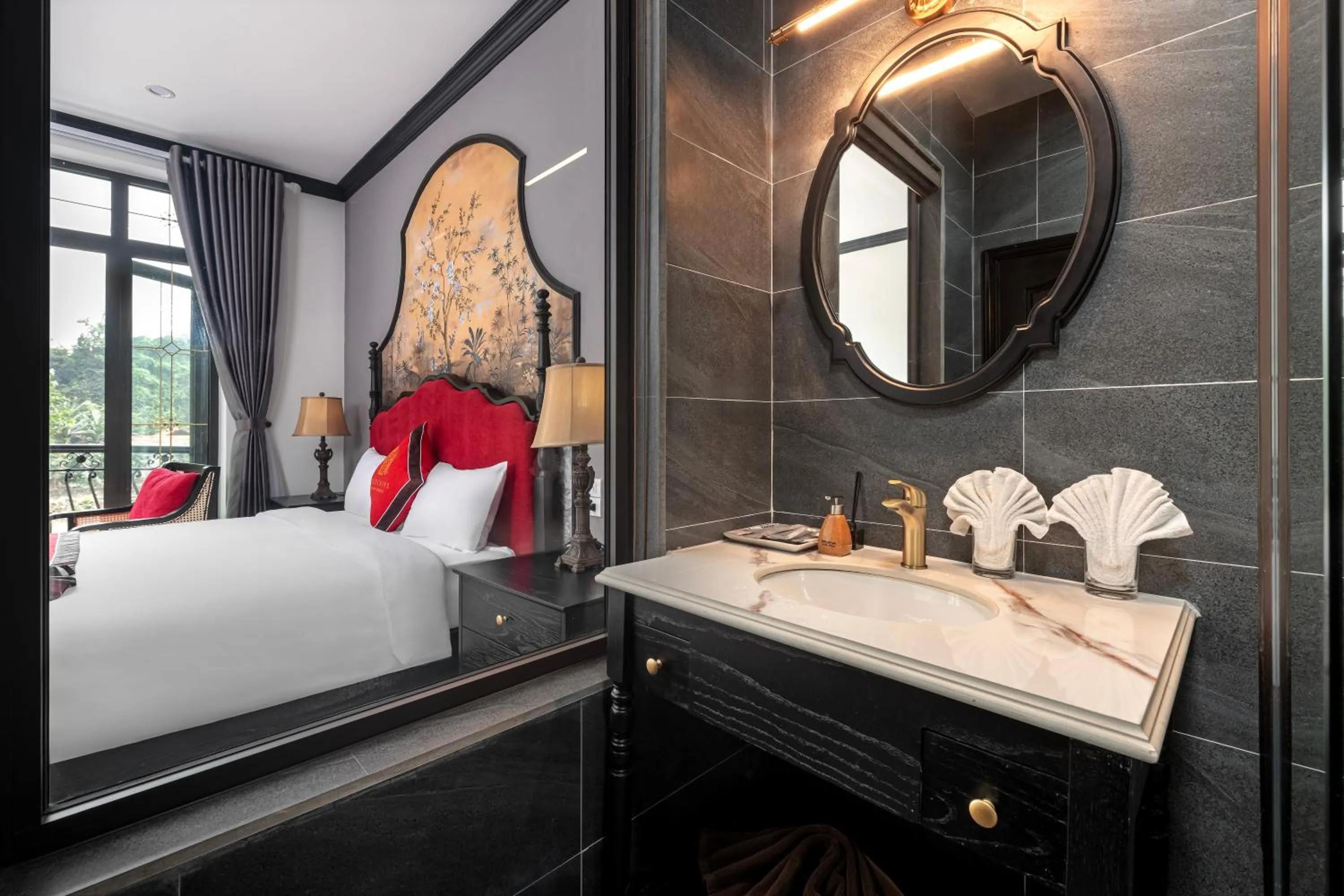 Bed in Indochine Boutique Hotel Ninh Bình